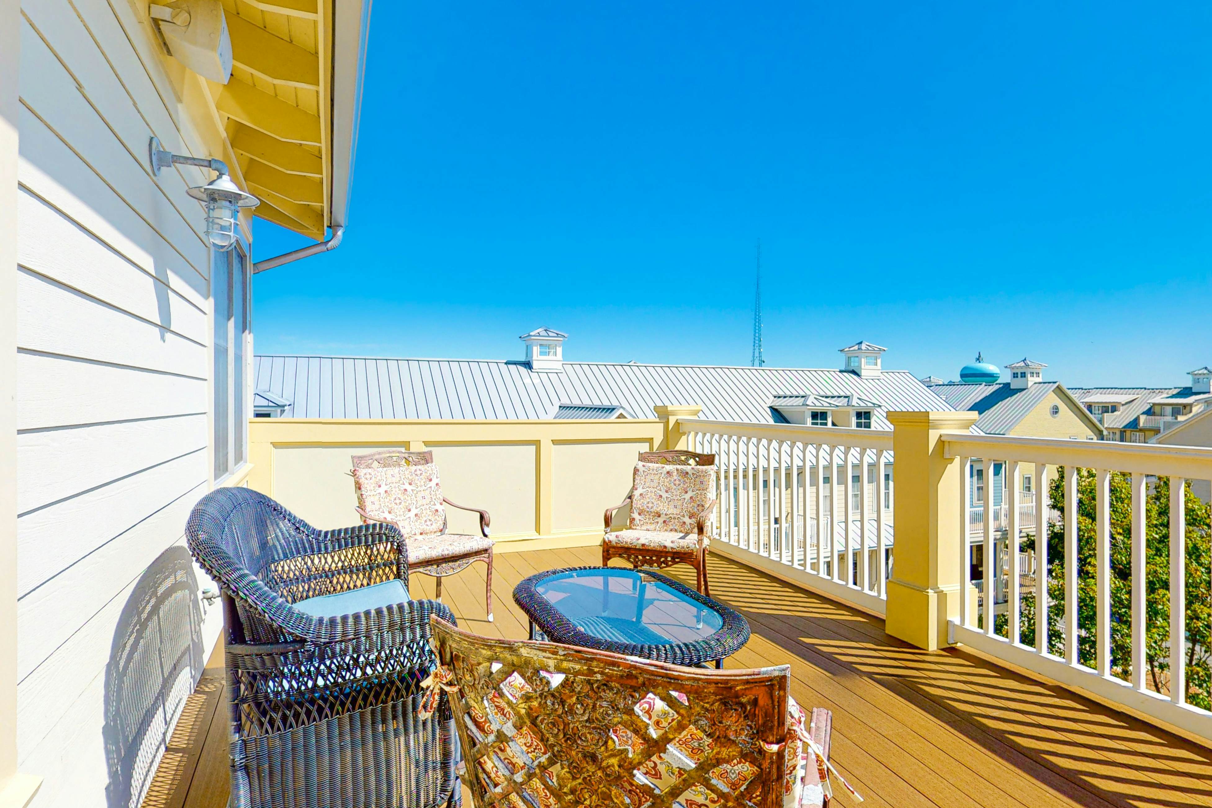 Sunset Island - Beachside Mews 1 & 2