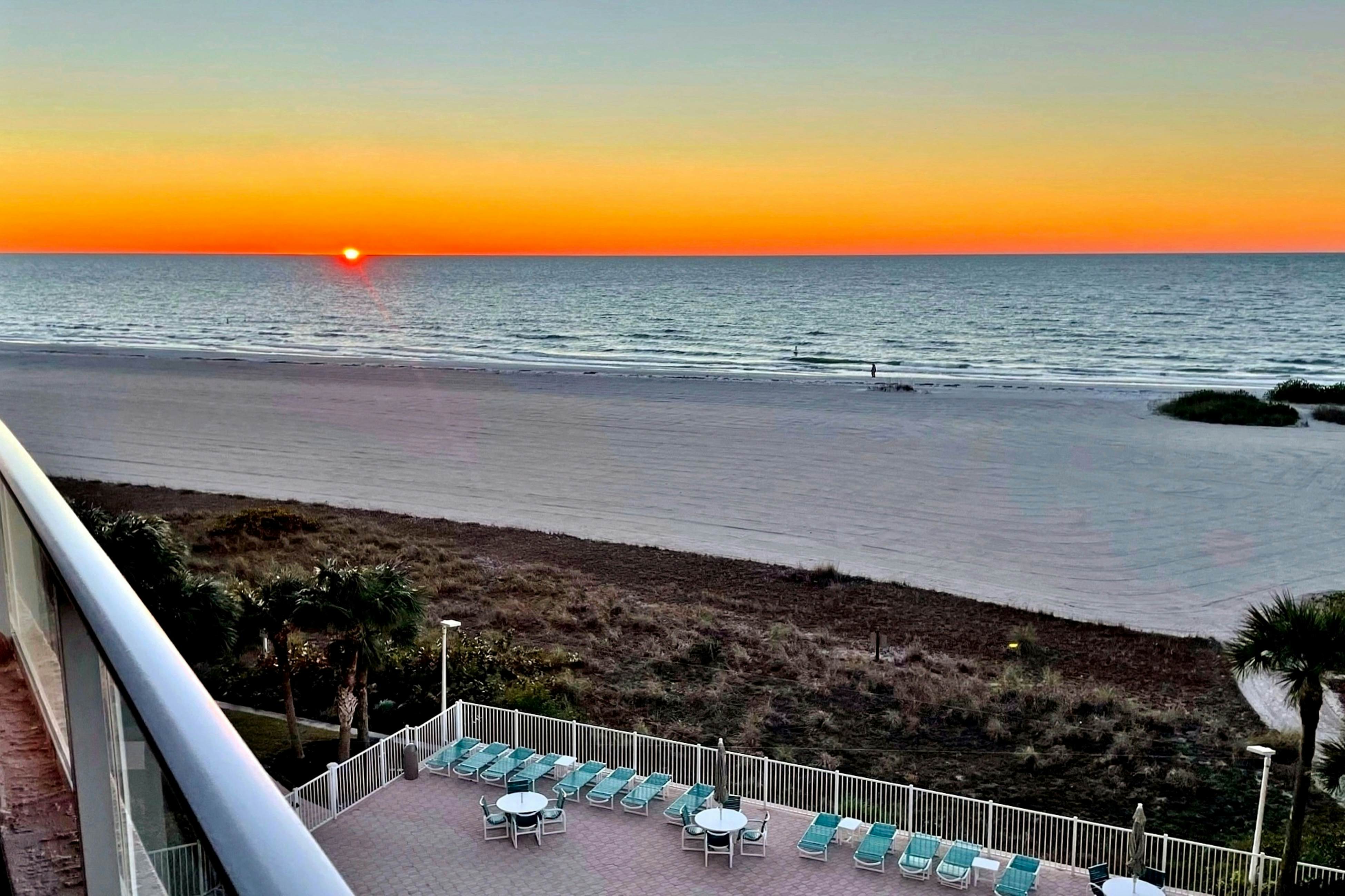 Crescent Beach Club II 5B