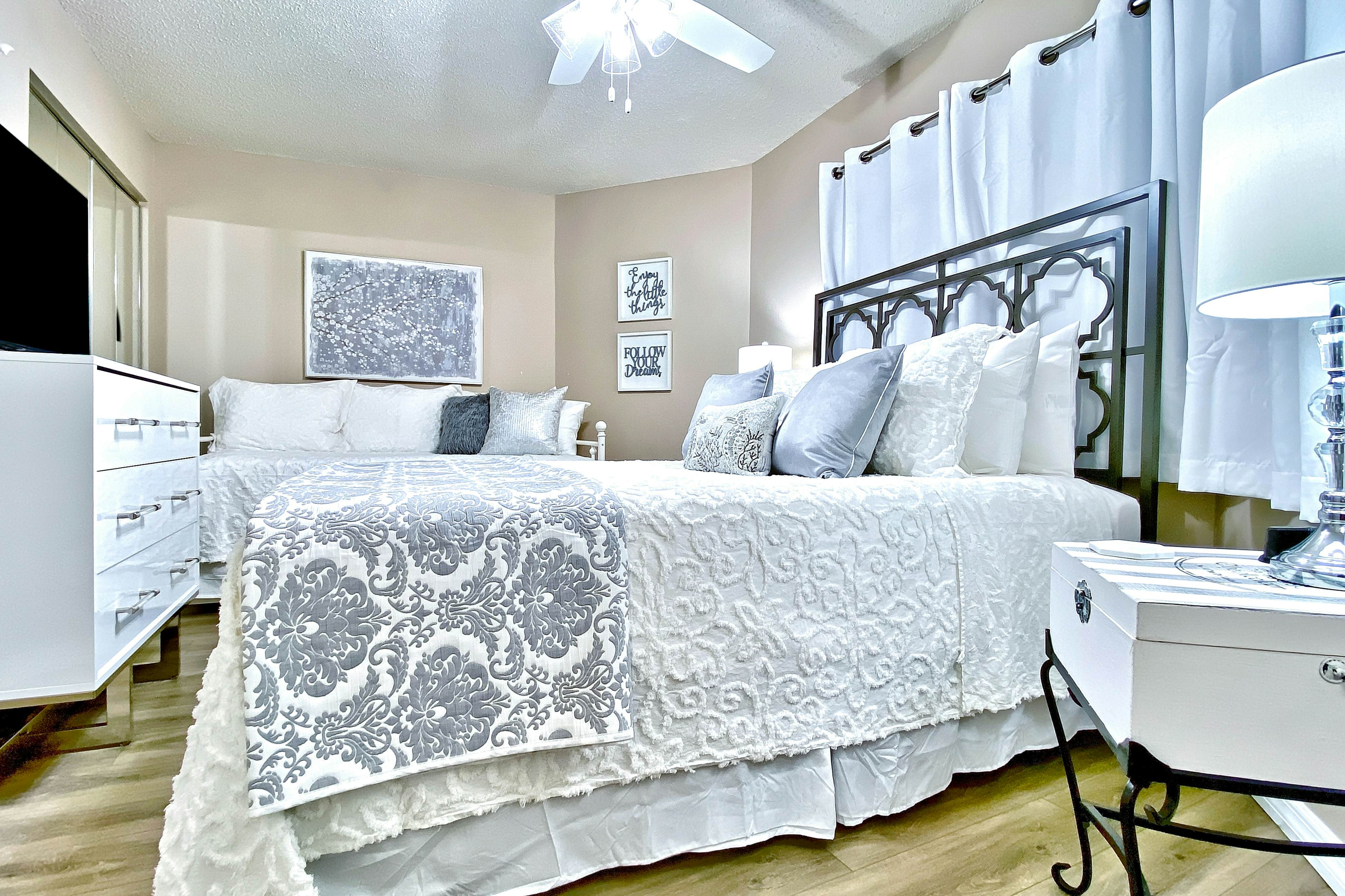 Crescent Beach Club II 5B