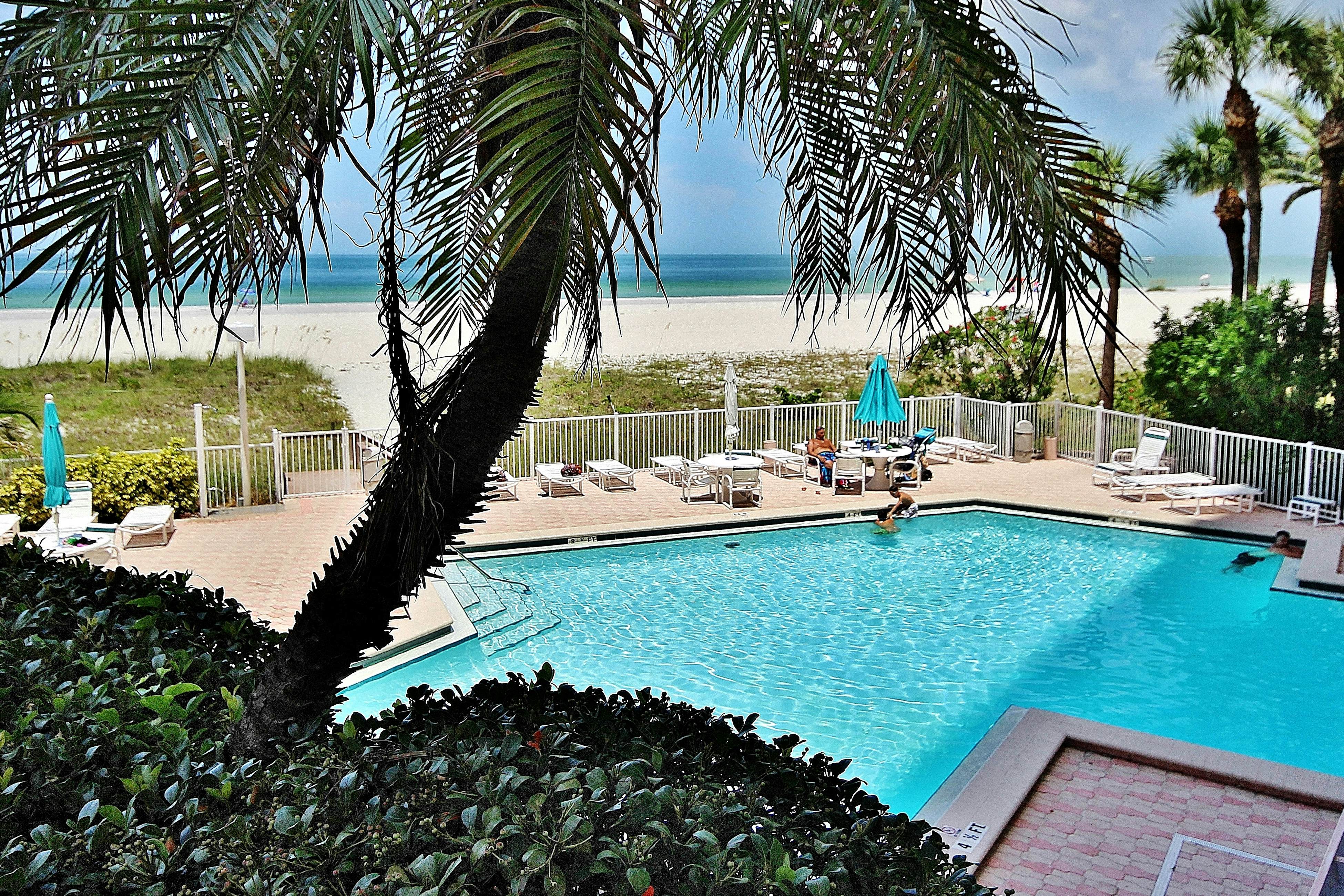 Crescent Beach Club II 5B