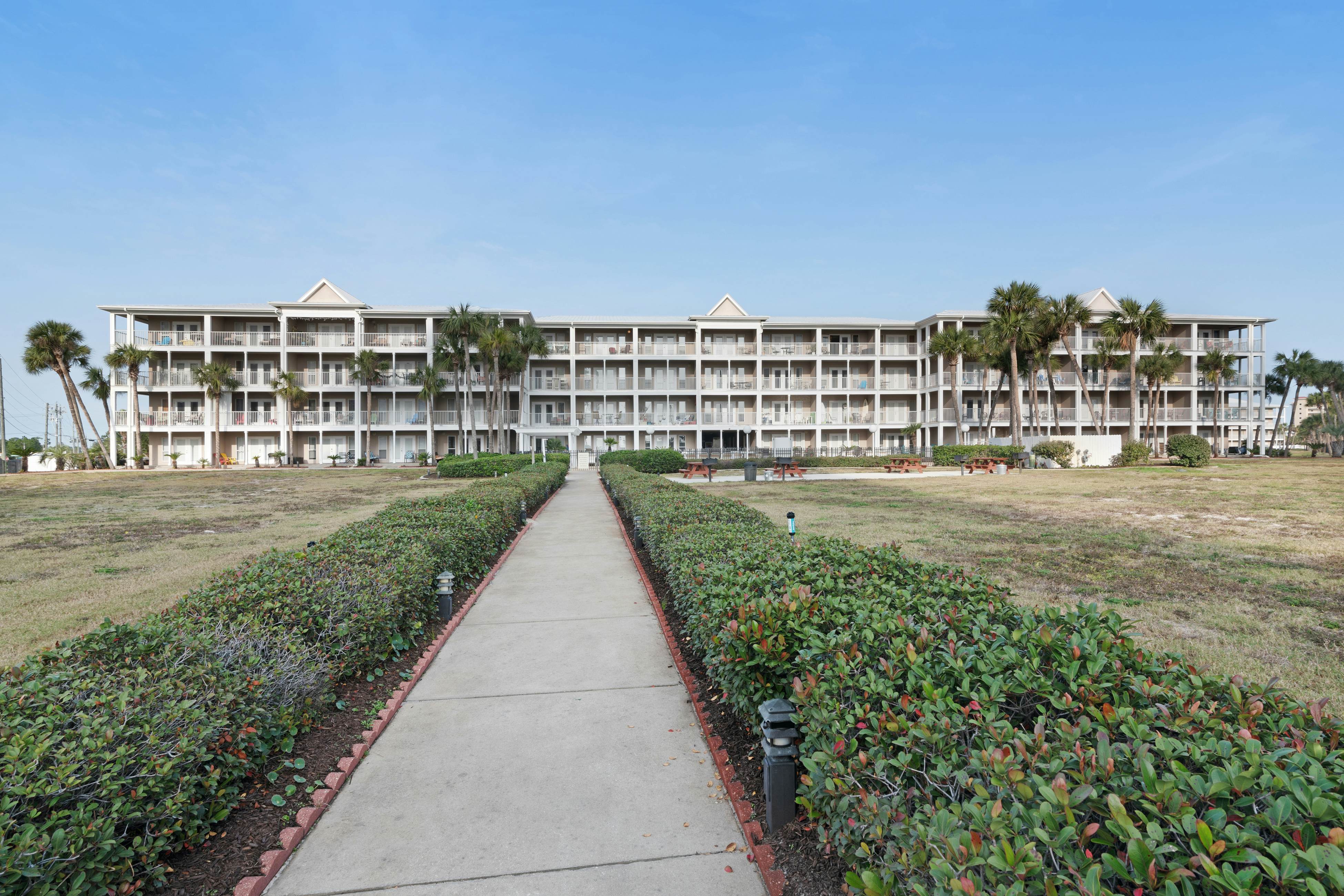 Grand Caribbean East & West  W204