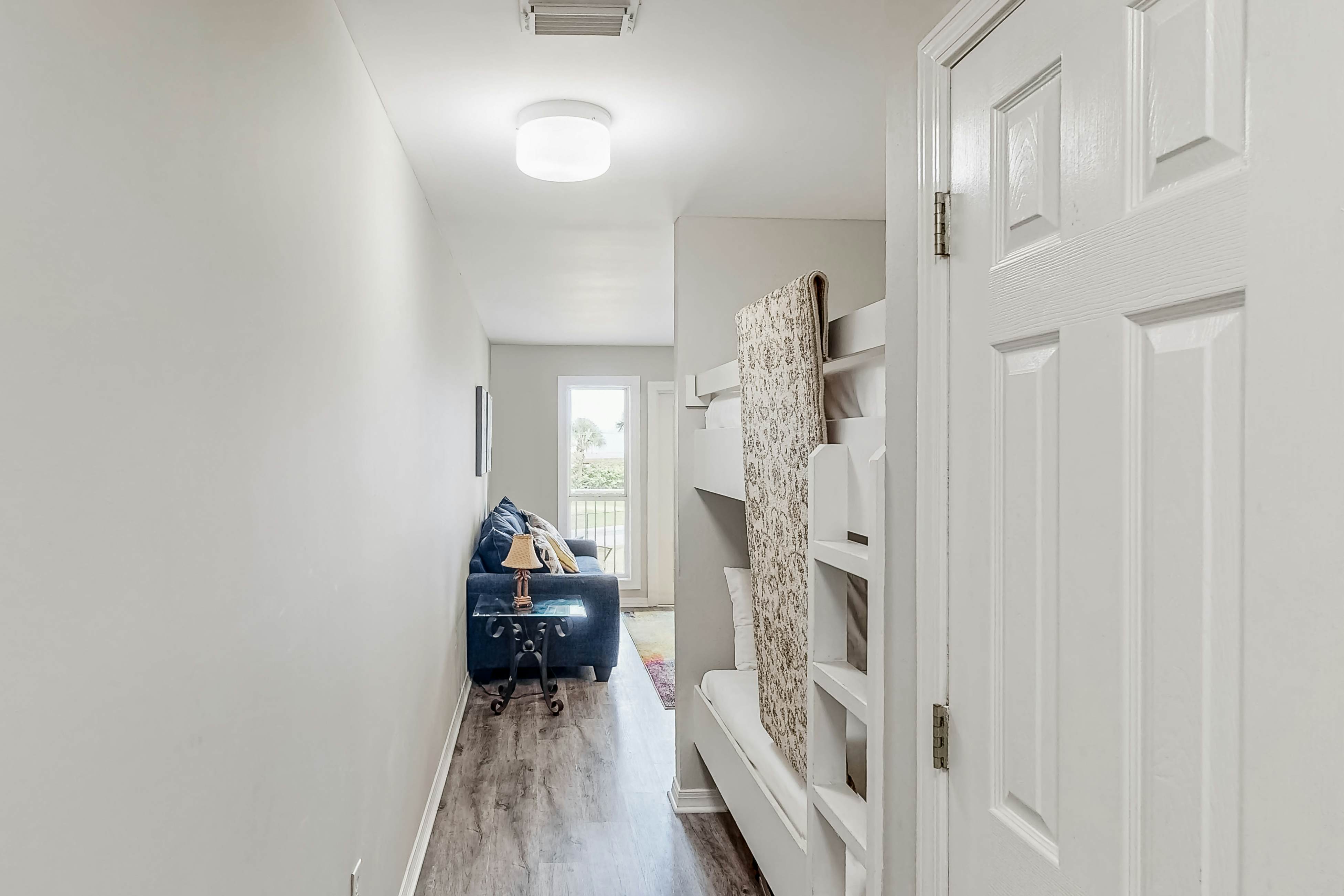 Grand Caribbean East & West  W204