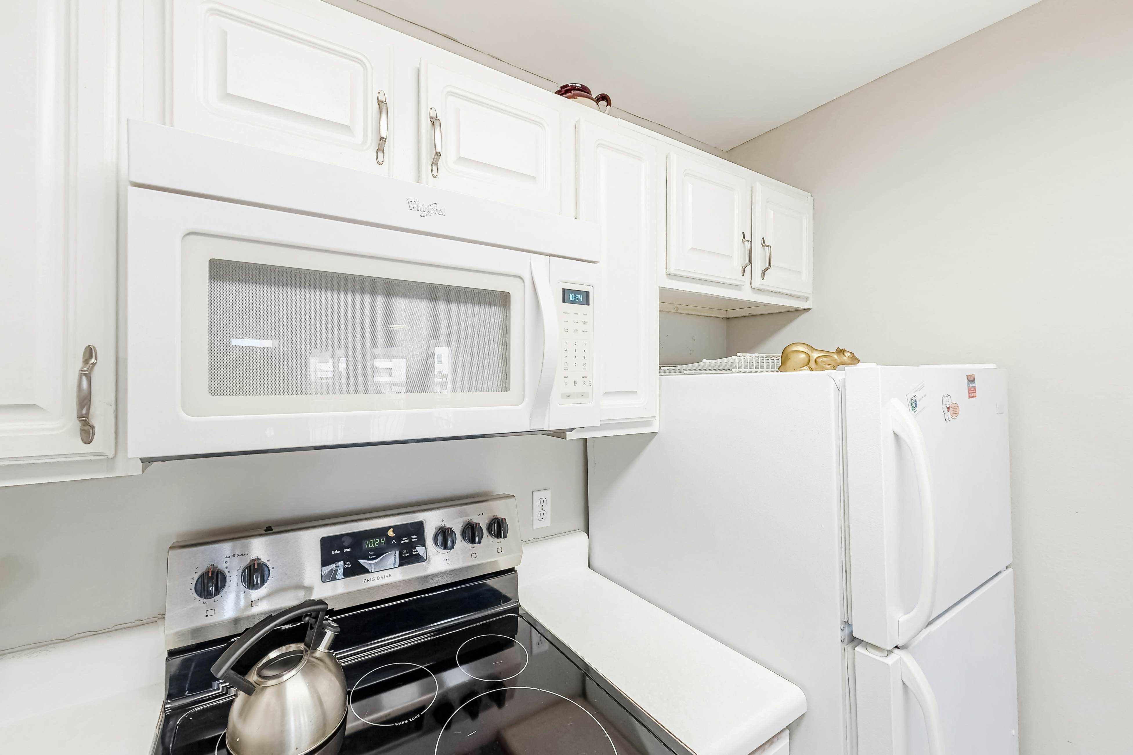 Grand Caribbean East & West  W204