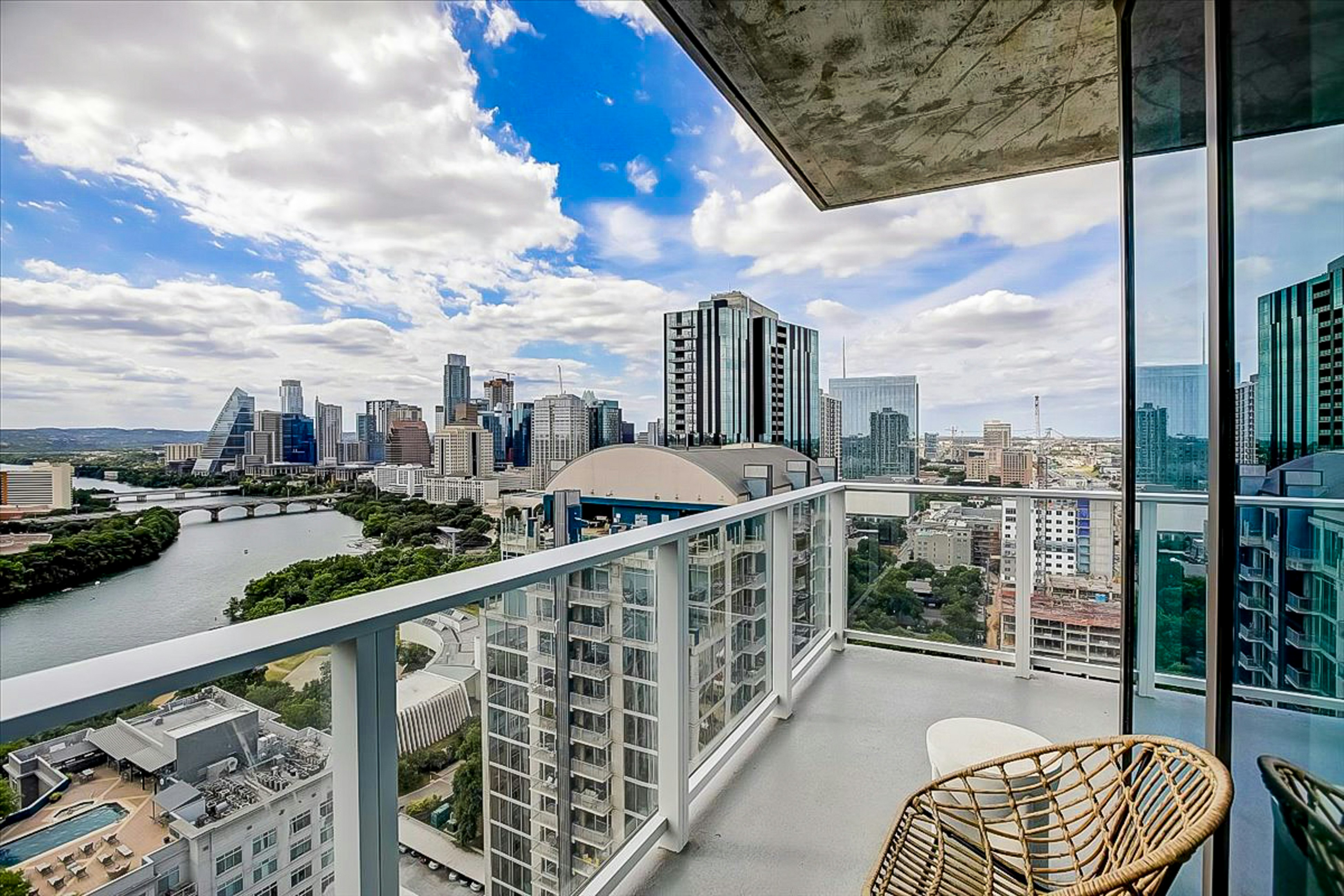 Natiivo Austin High Hopes