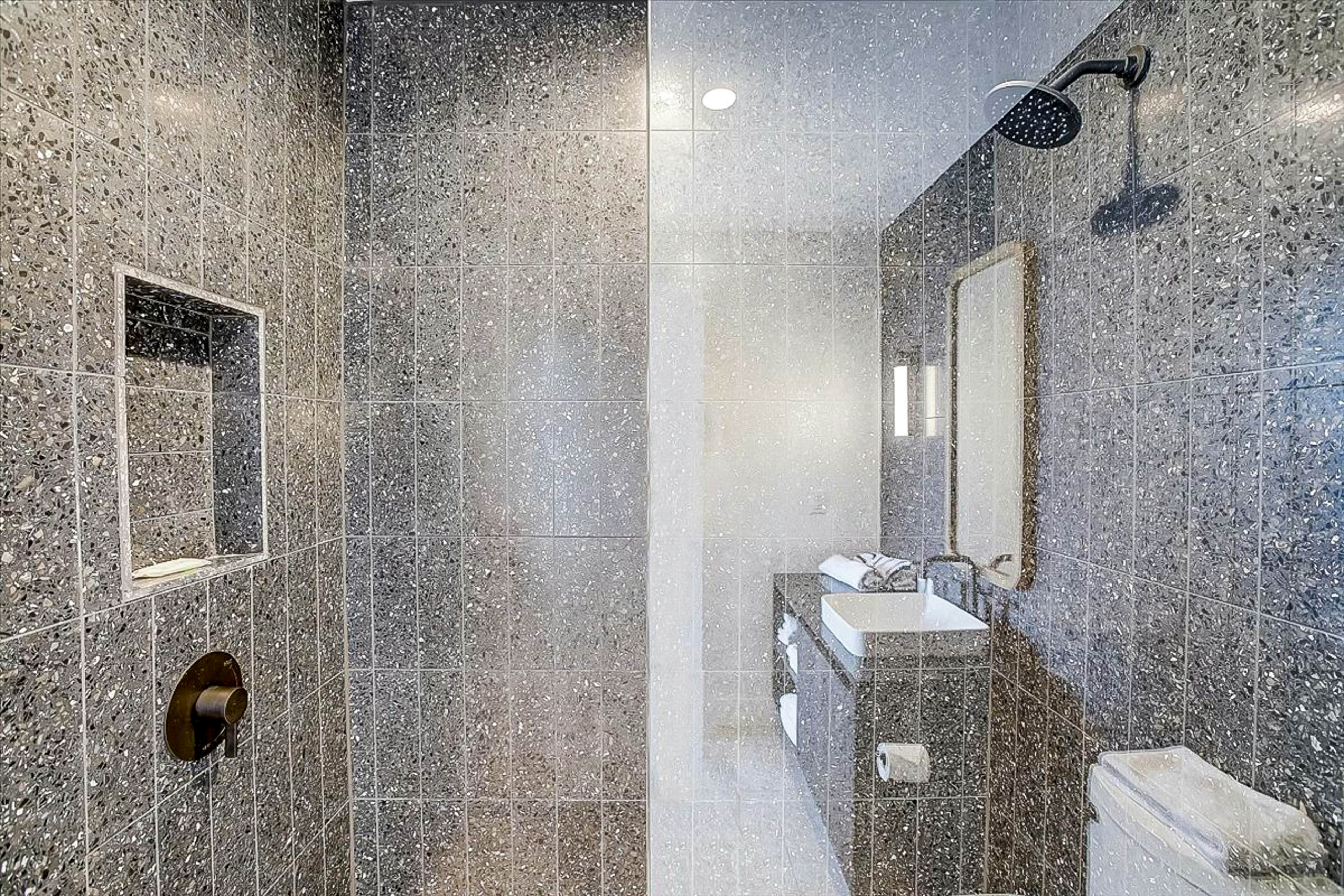 Natiivo Austin High Hopes