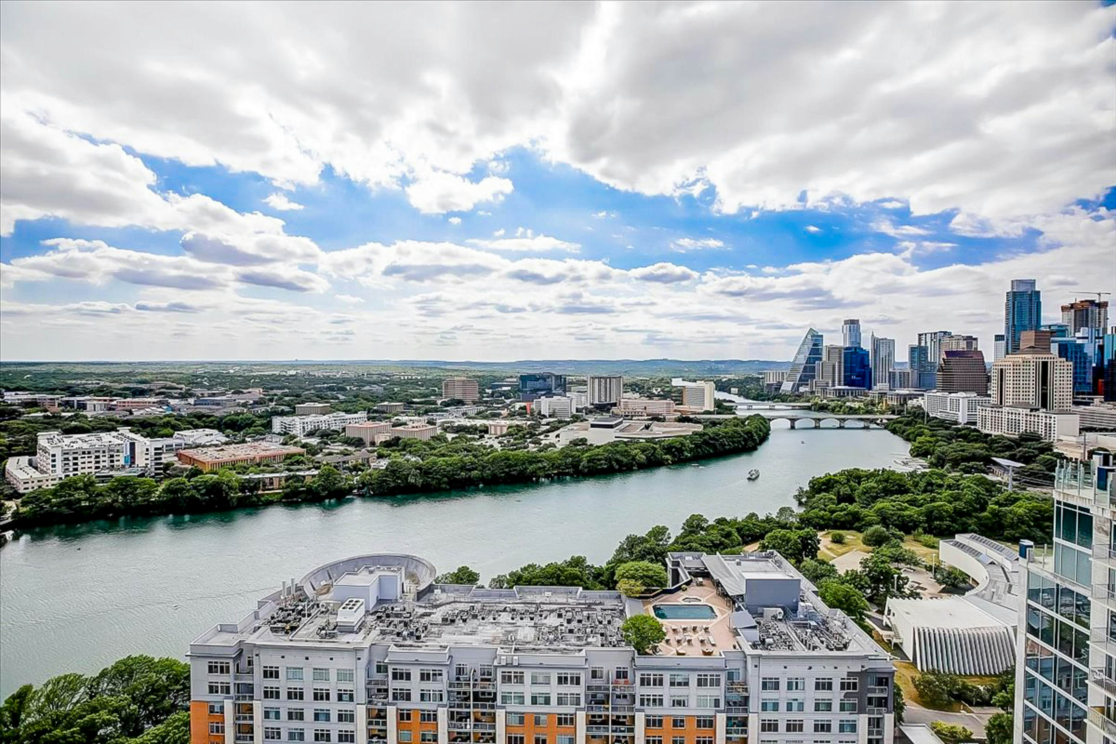 Natiivo Austin High Hopes