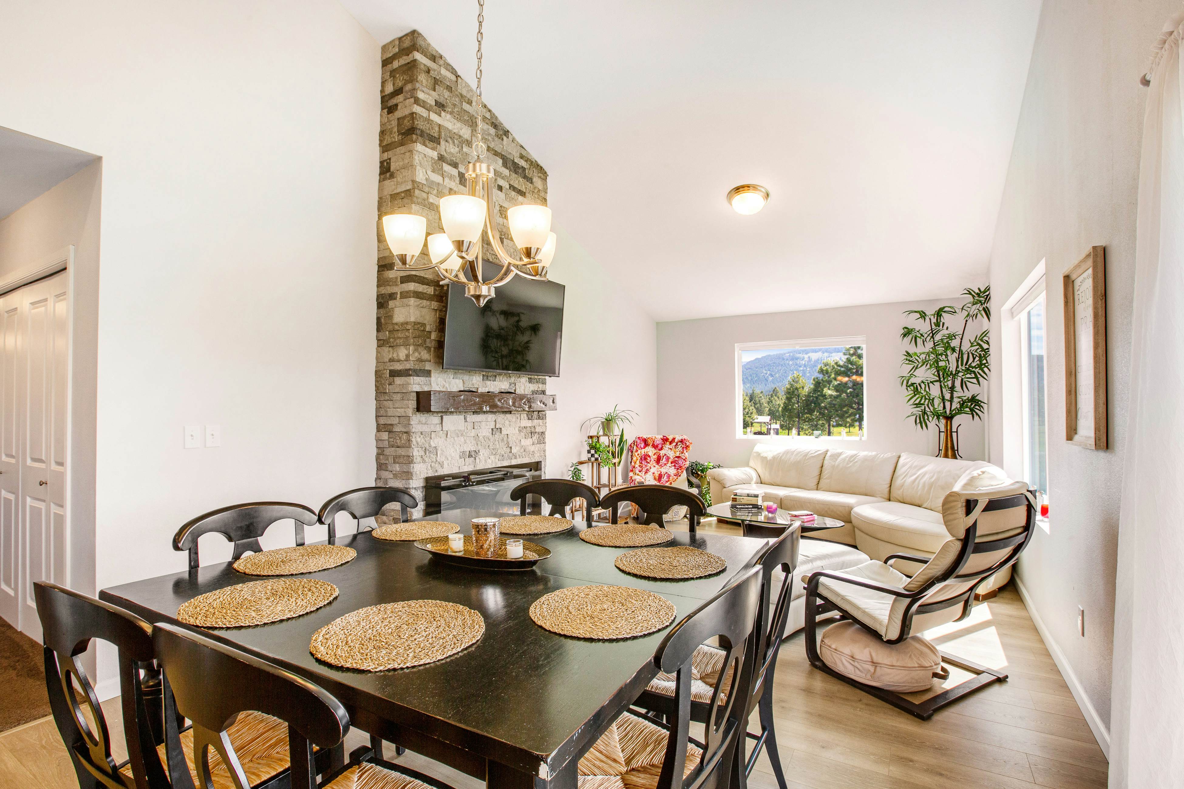 Cle Elum Cabin Rentals, Vacation Rentals, Vacation Homes Vacasa