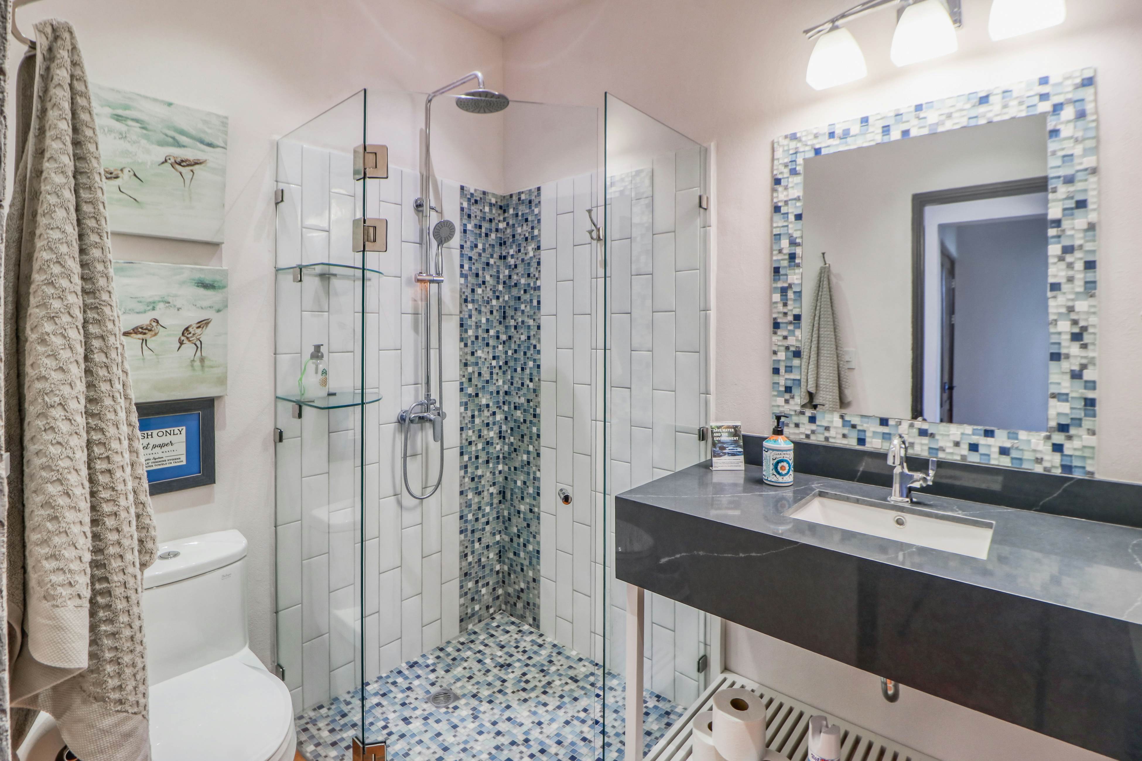 Casa Mimosa Poolside