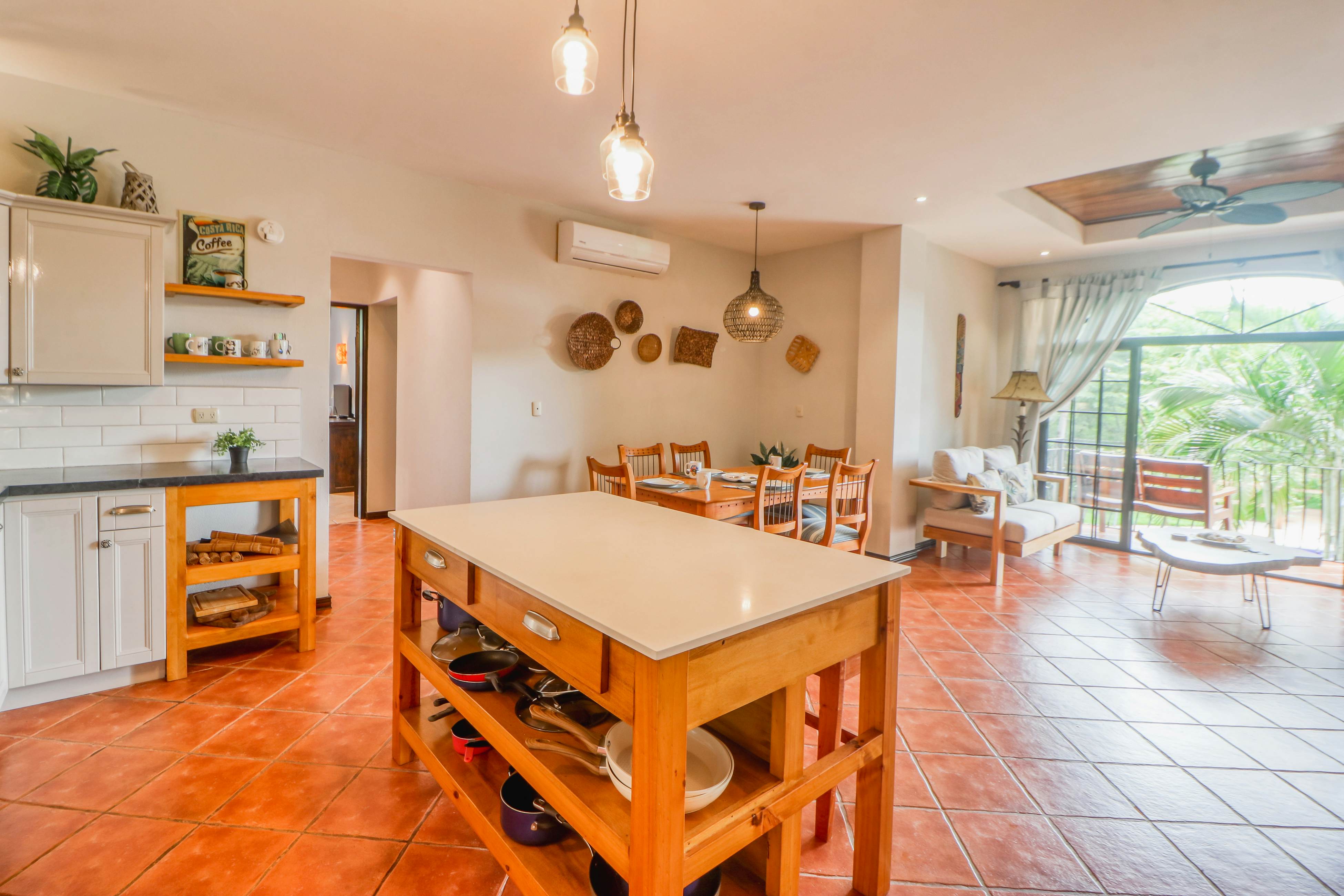 Casa Mimosa Poolside