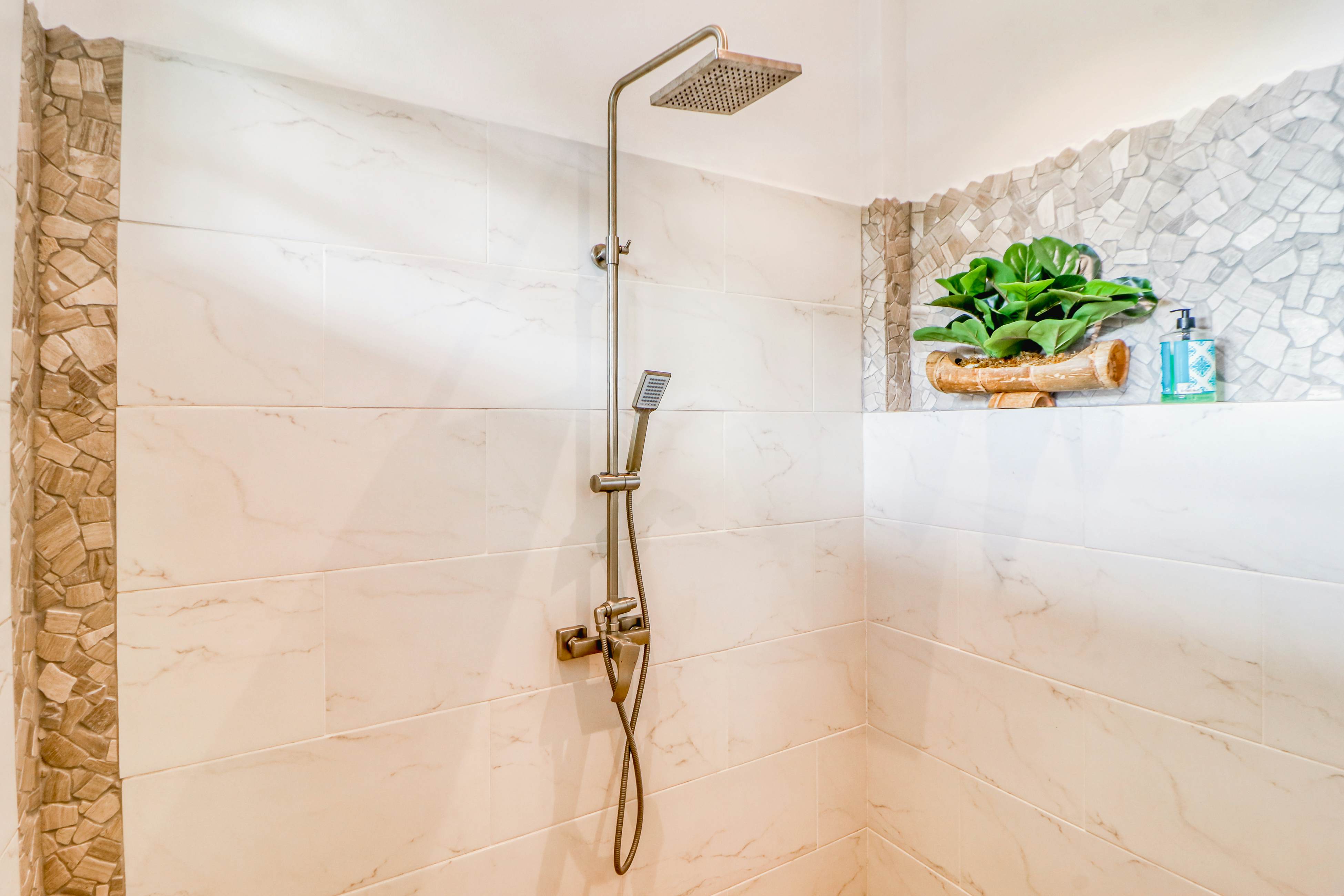 Casa Mimosa Poolside