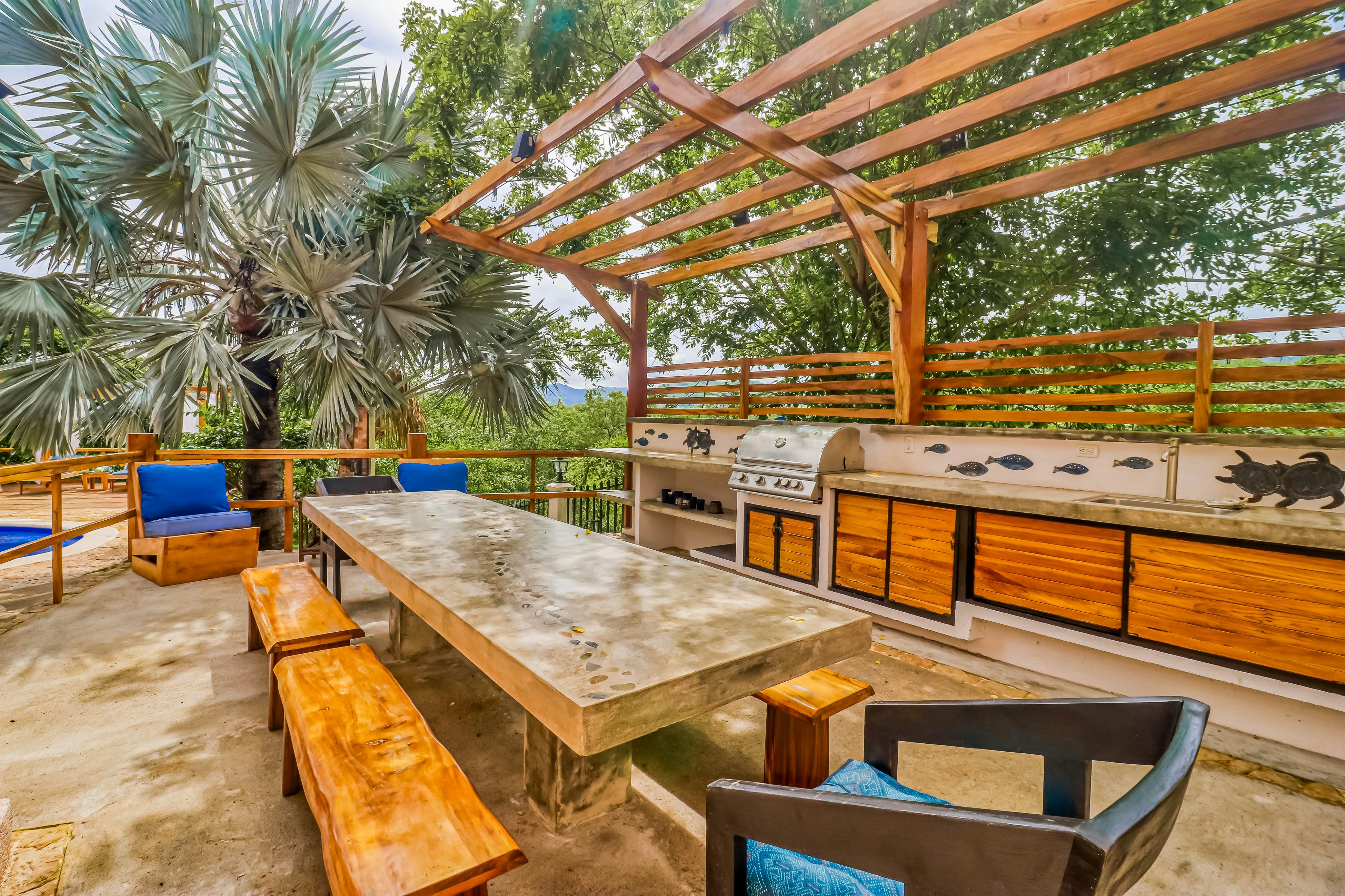 Casa Mimosa Poolside