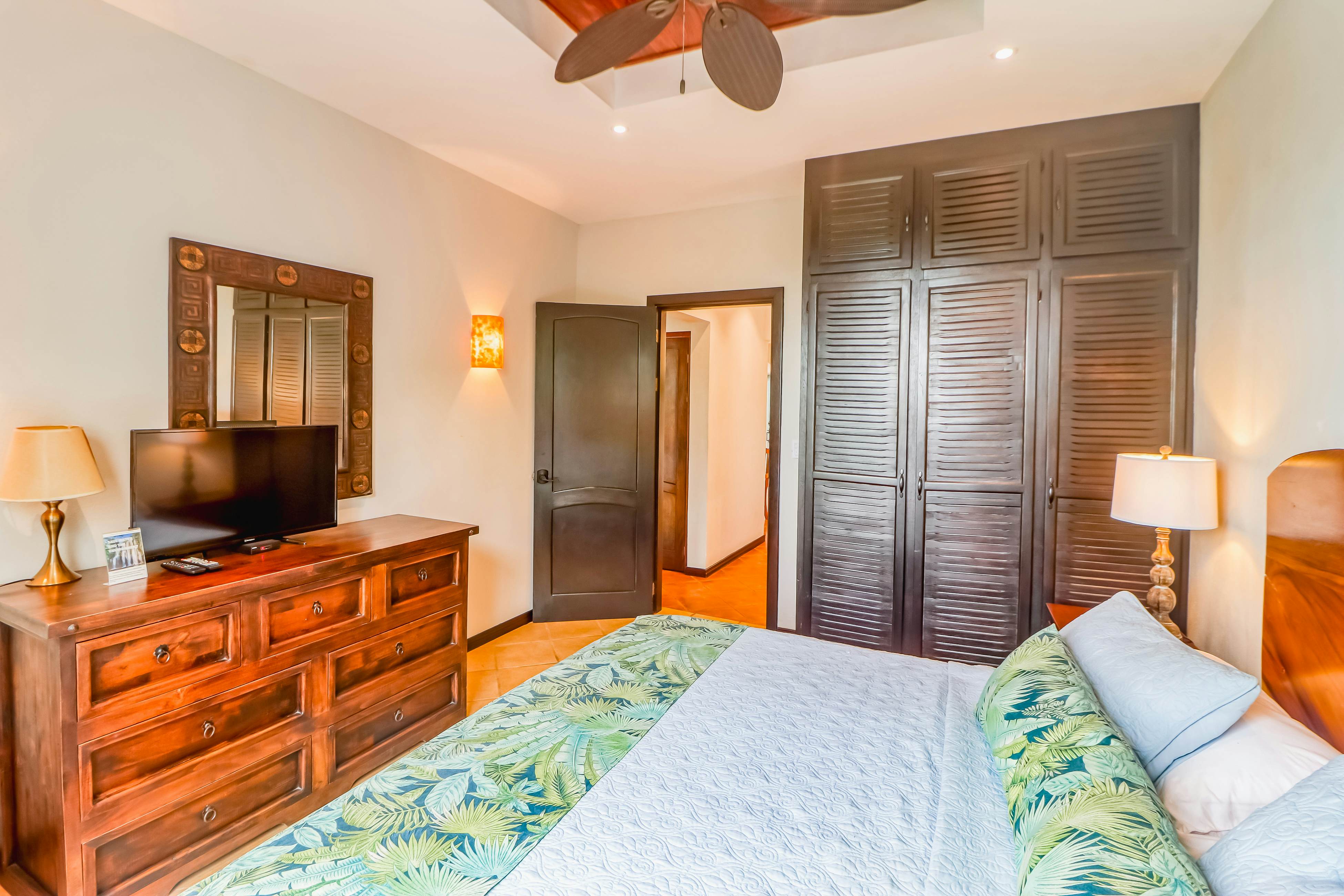 Casa Mimosa Poolside