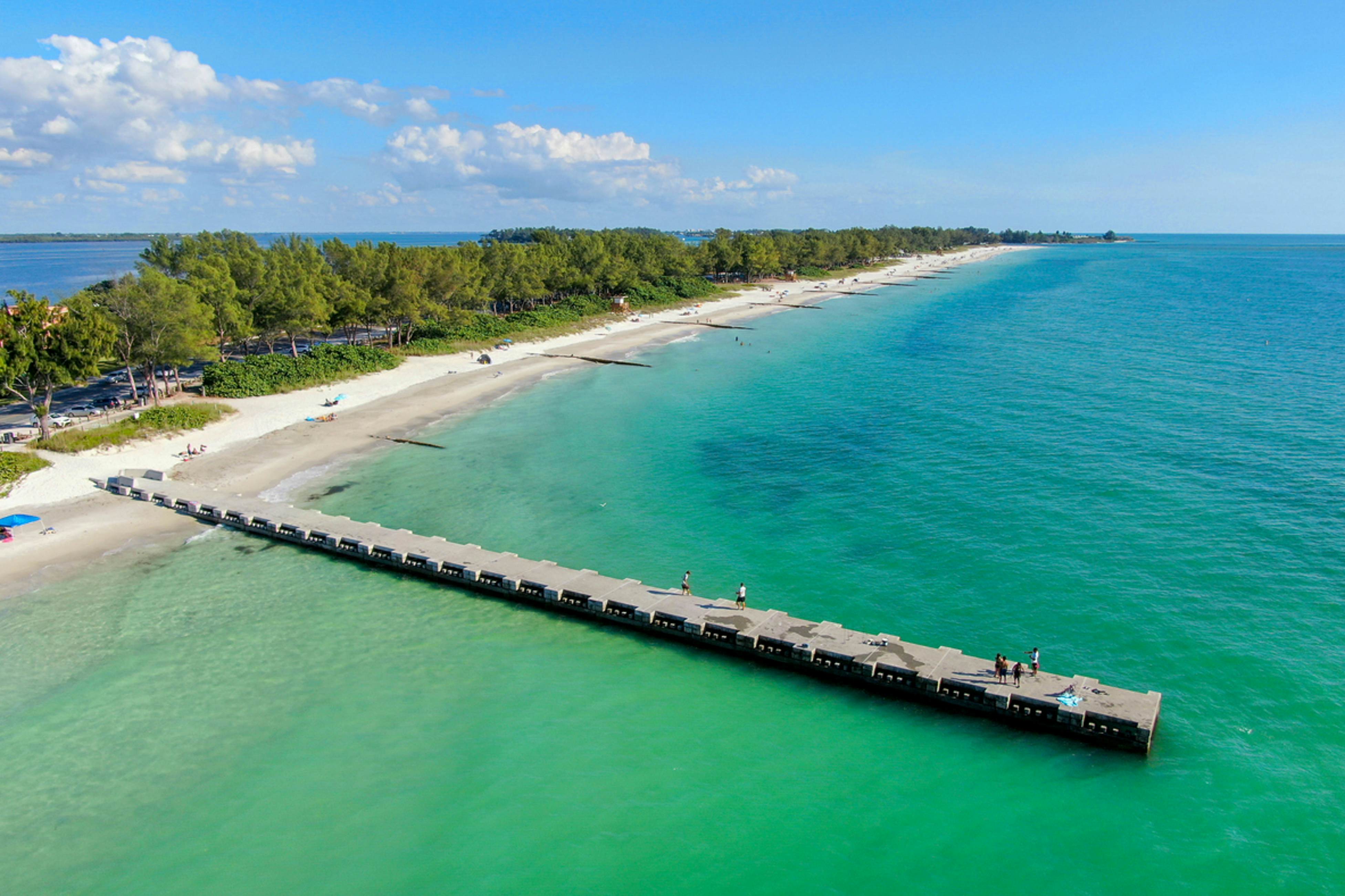 Bradenton  3 Dog-Friendly Retreat w/1Gig