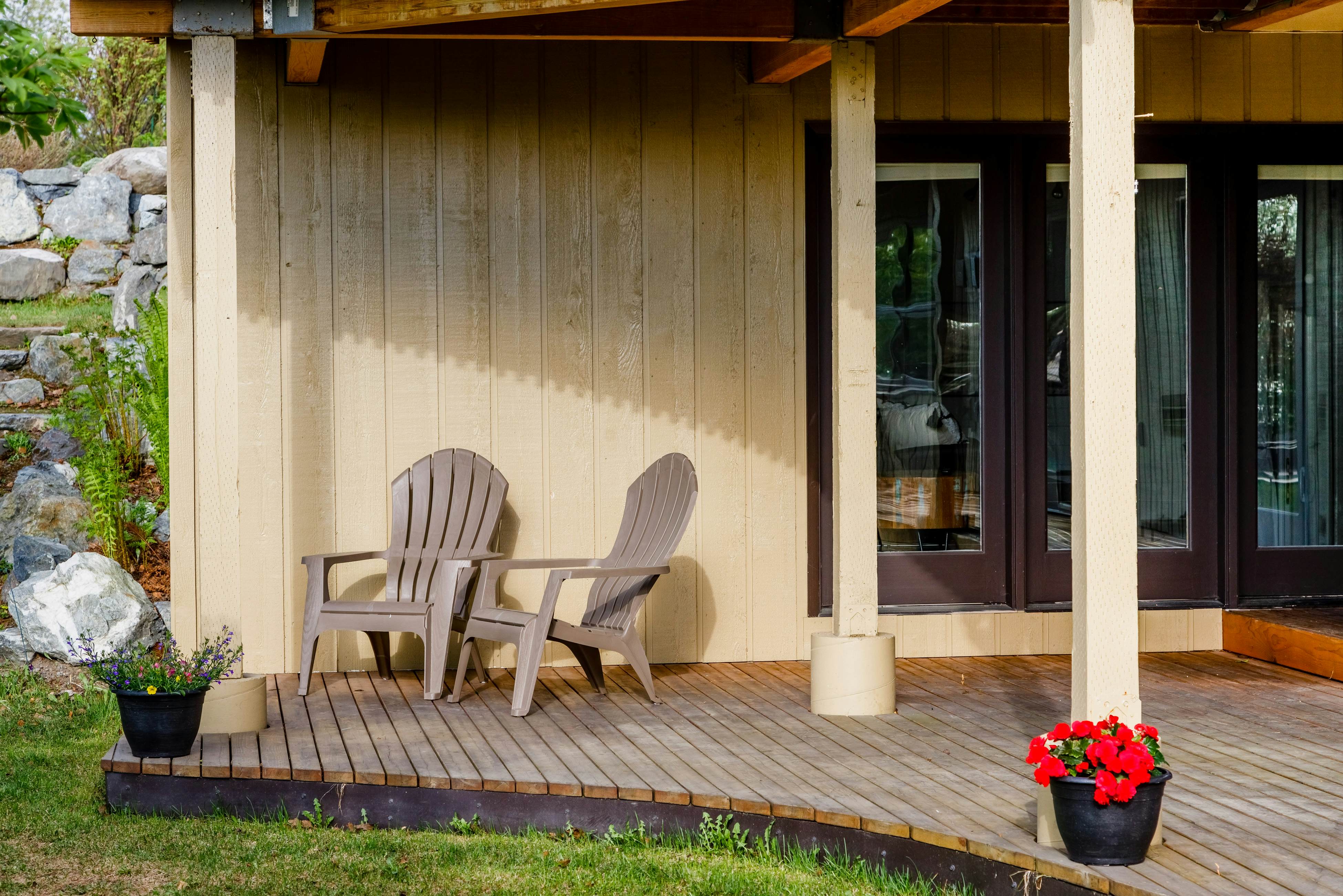 Bootlegger's Luxury Bungalow