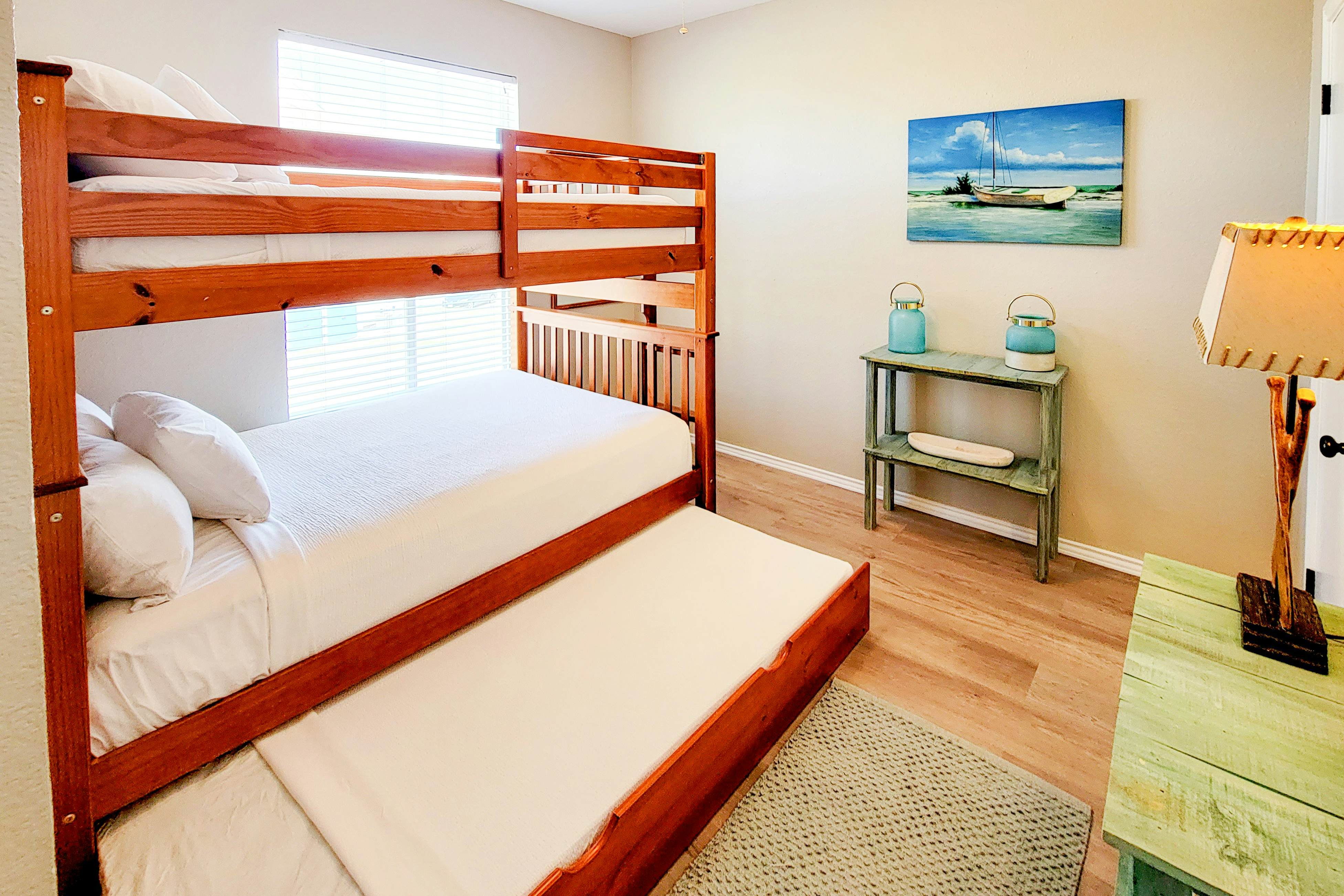 Beach Club - Ocean Breeze Retreat – Island Condo