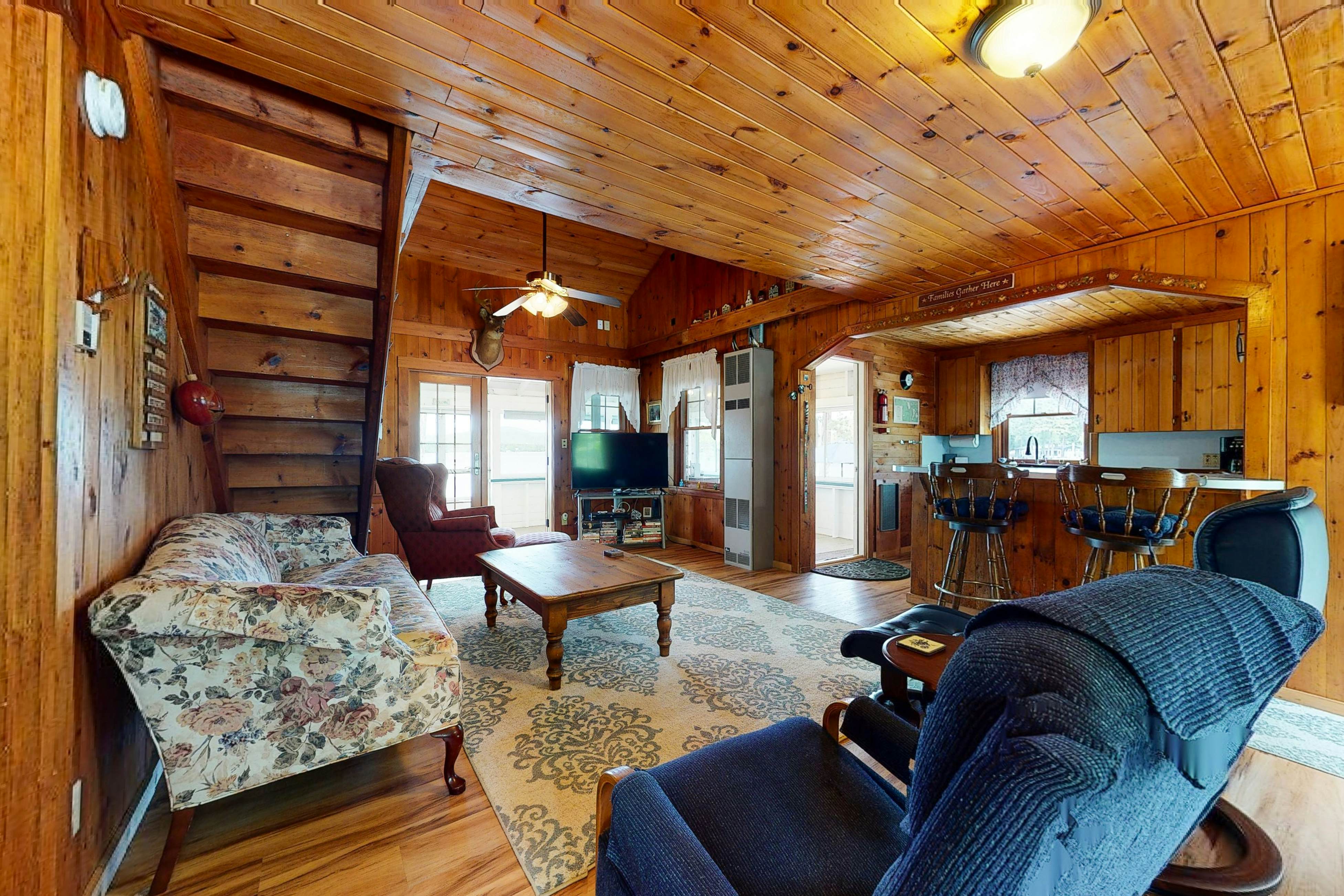 Lake House Retreat 4 BD Ossipee, NH Vacation Rental Vacasa