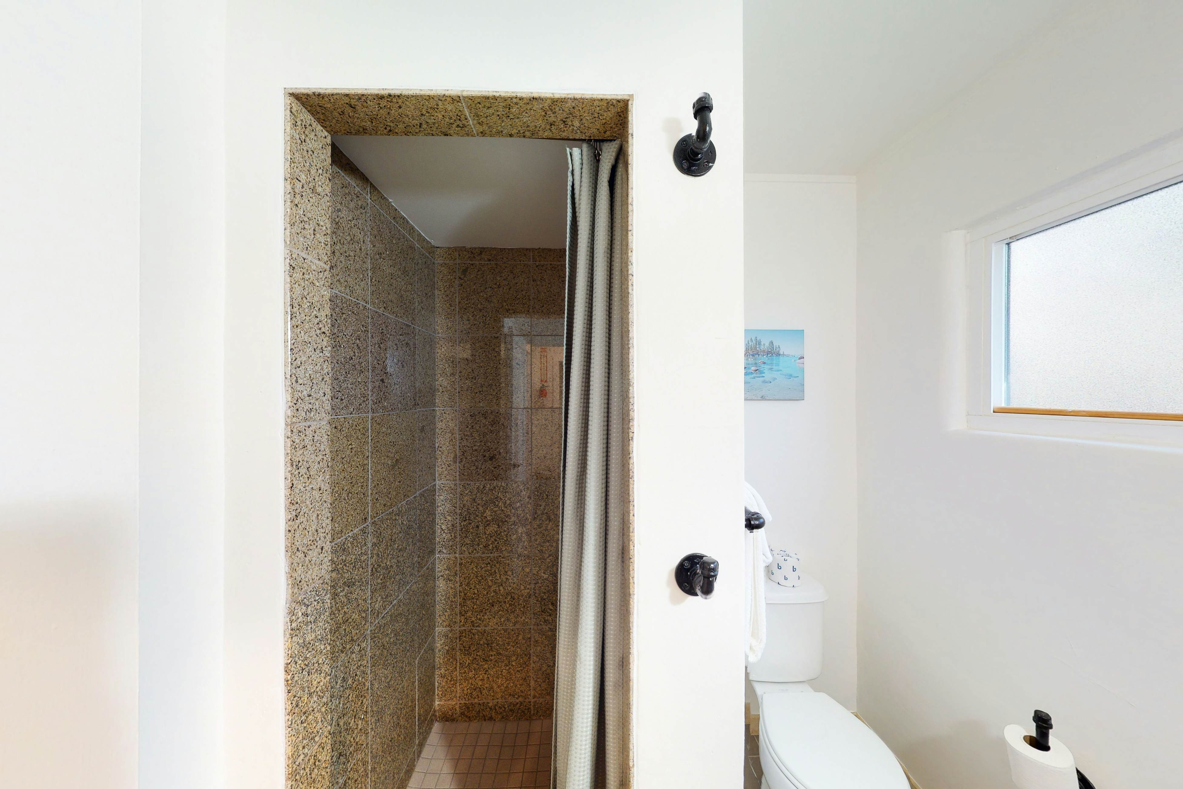 The Chalet at Kings Beach 9