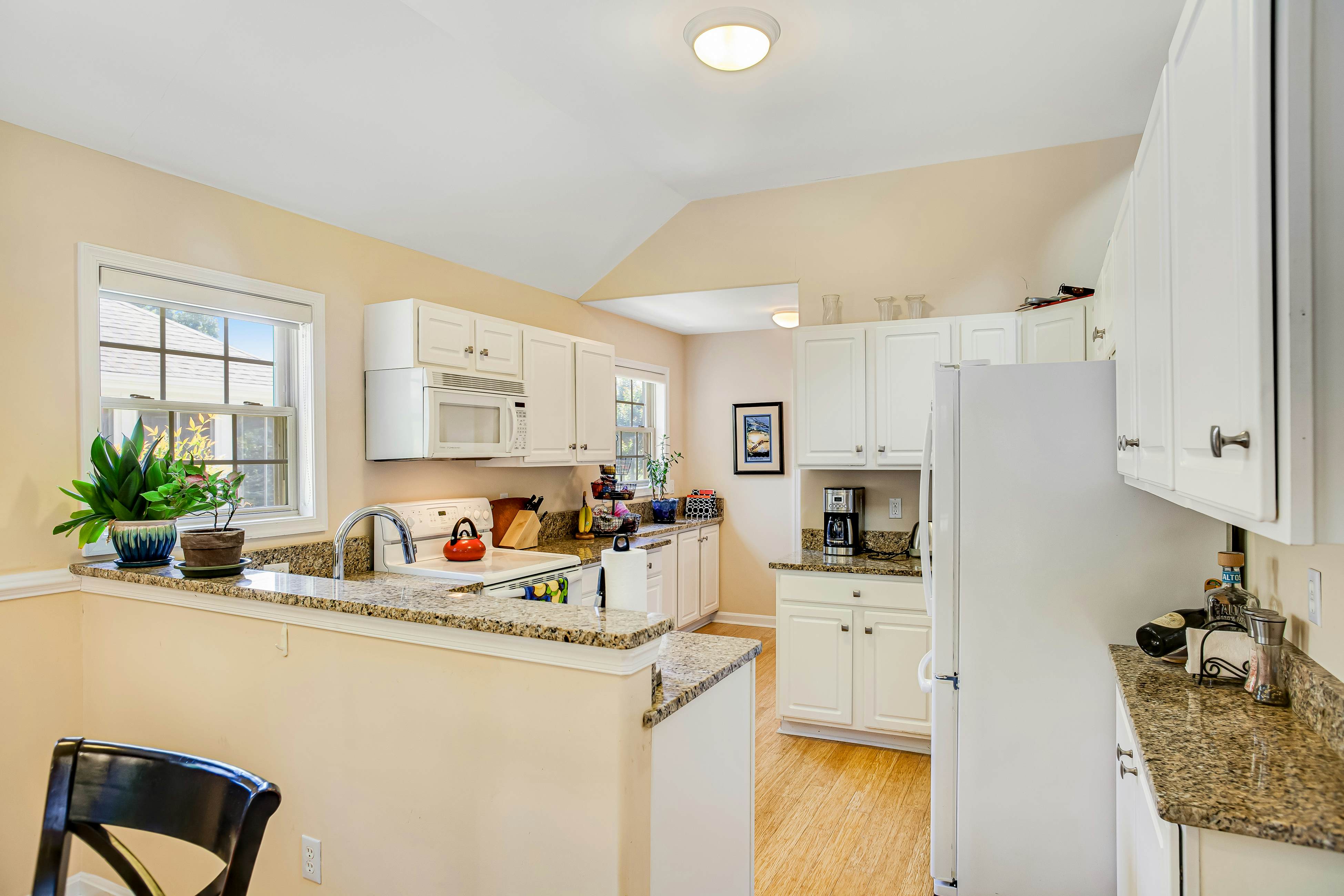 Plantations East - 221 Lakeside Dr