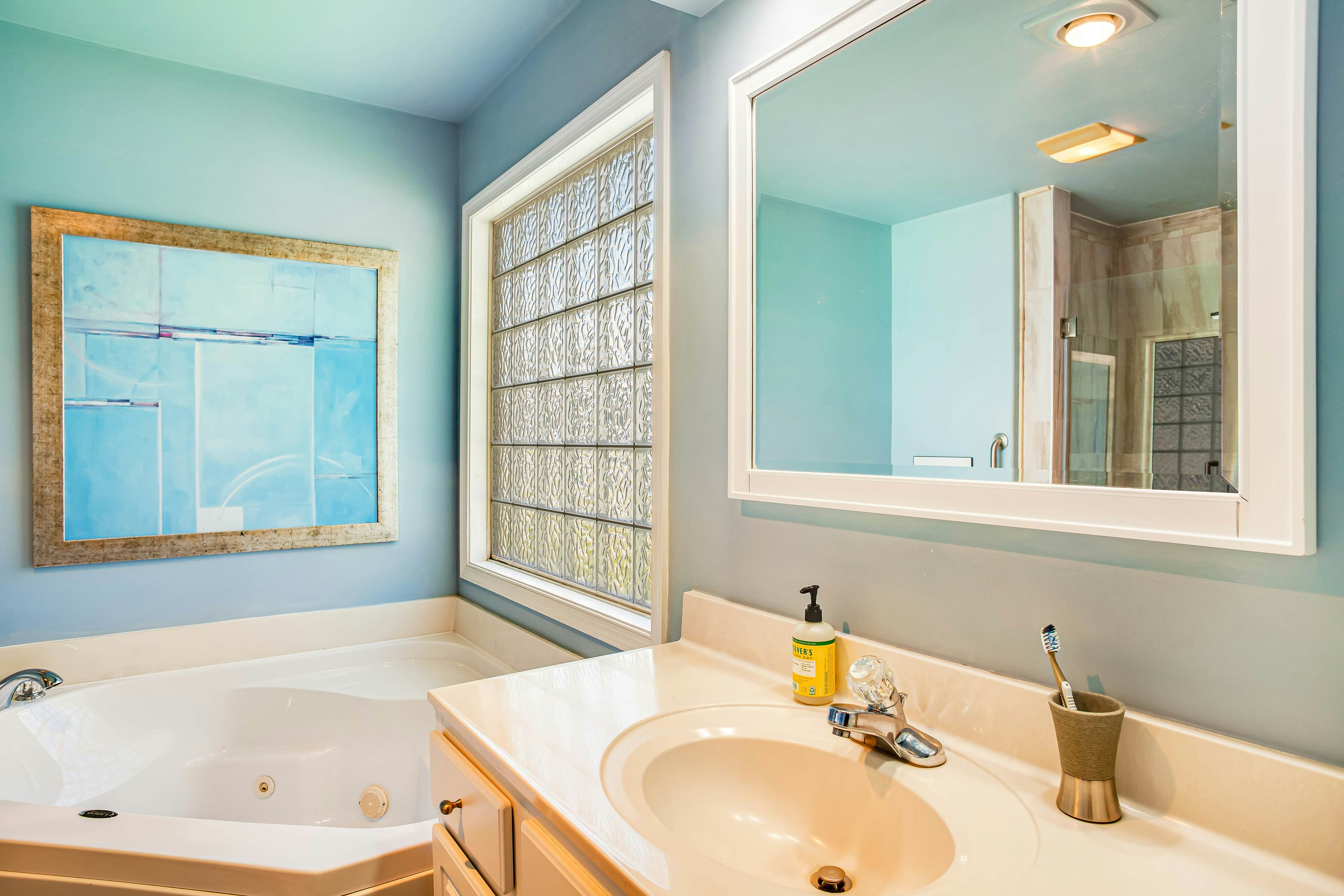 Plantations East - 221 Lakeside Dr