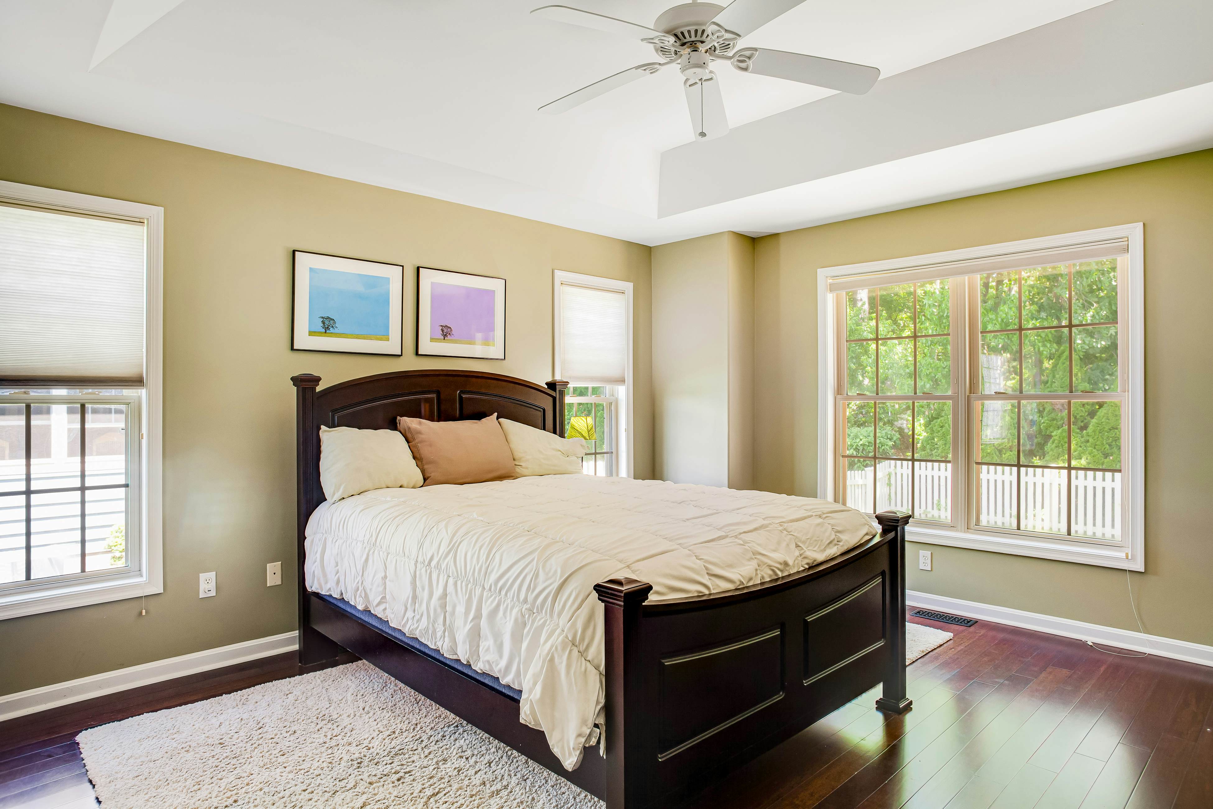 Plantations East - 221 Lakeside Dr