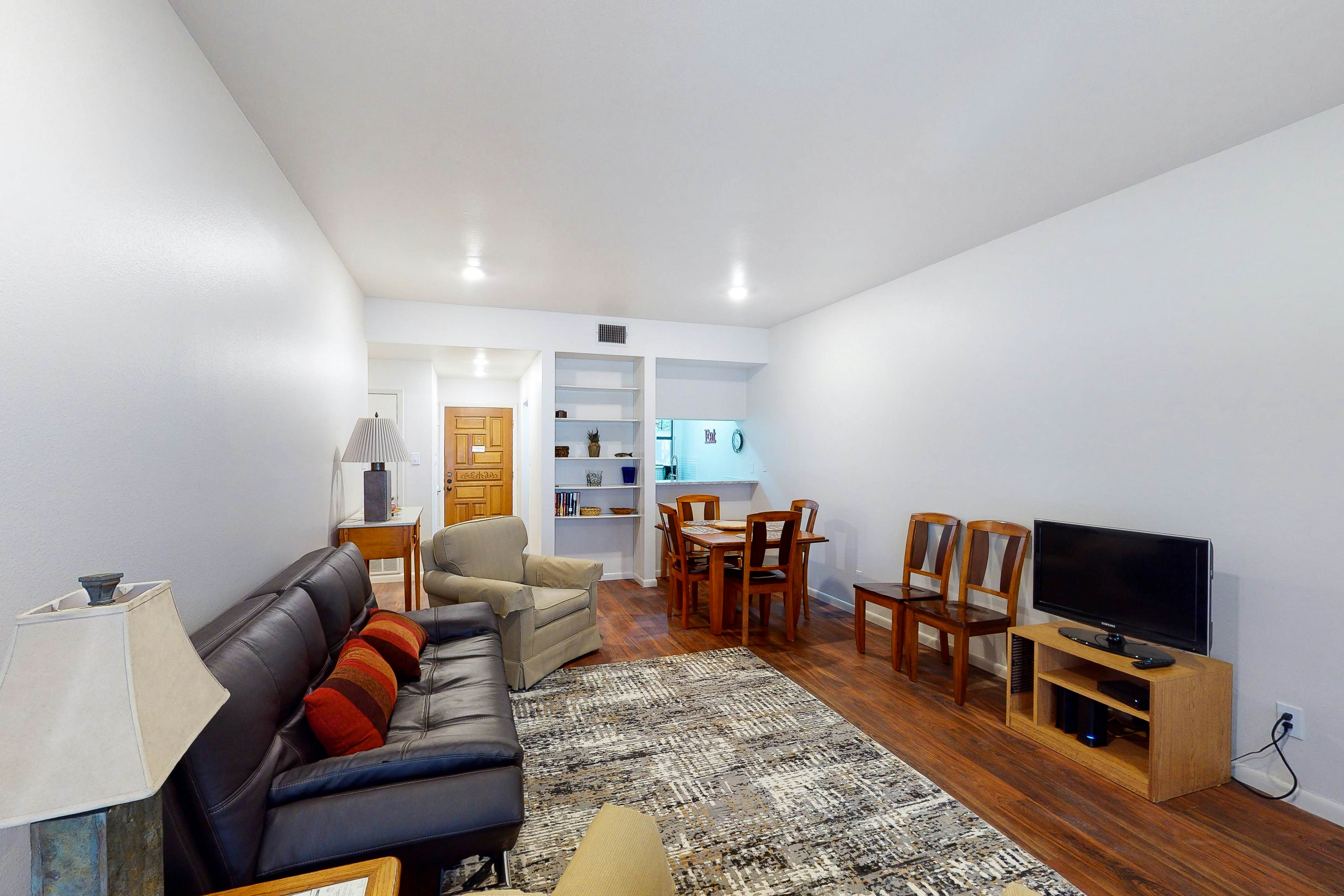 New Braunfels Vacation Rentals, Riverfront Rentals, Cabins Vacasa