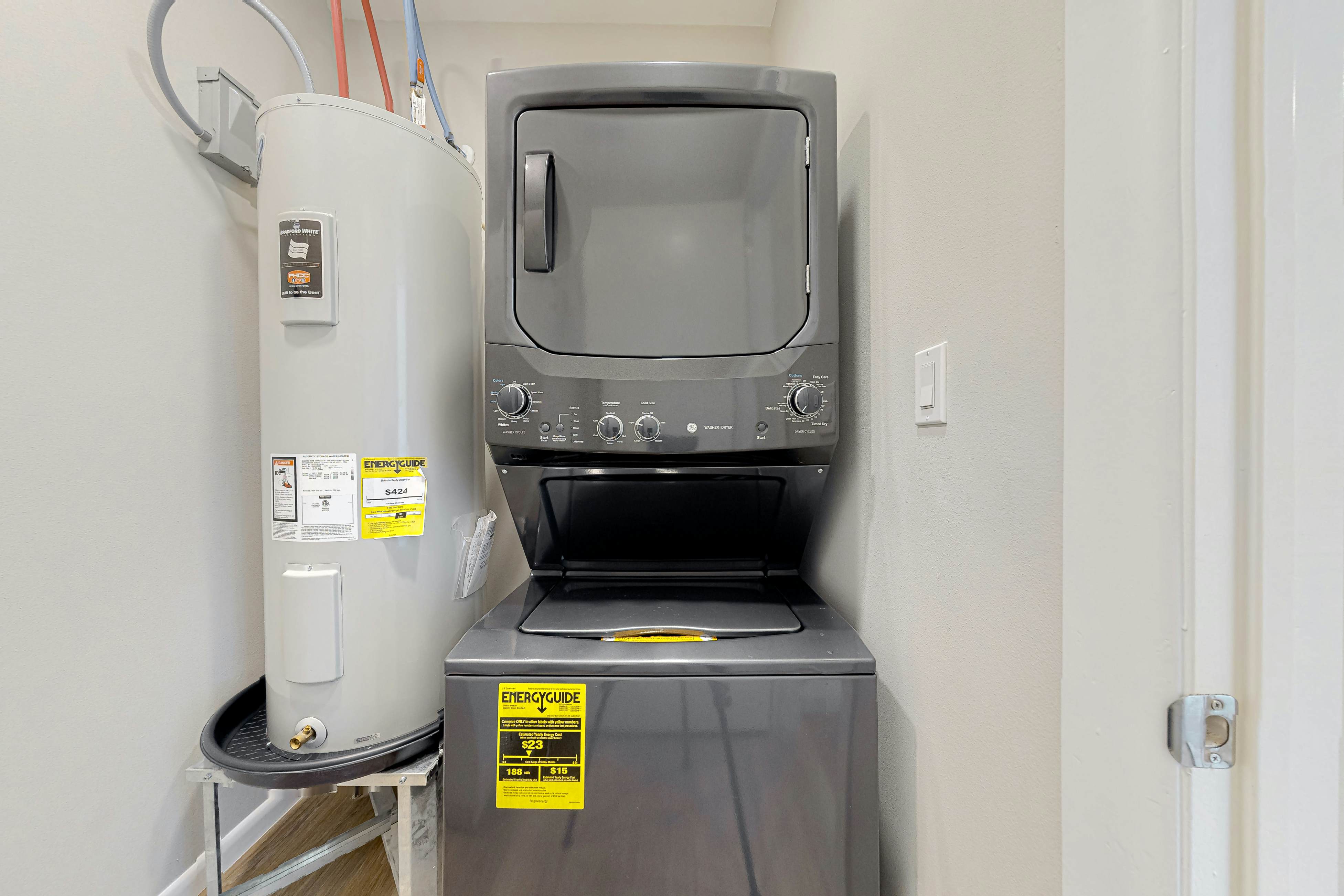 Dolphin Paradise Unit A 