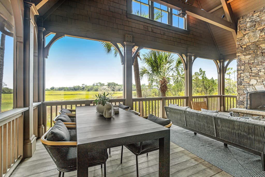 Luxurious, water view retreat with WiFi, AC, washer, dryer, screened porch. — Kiawah Island, SC — vacation rental