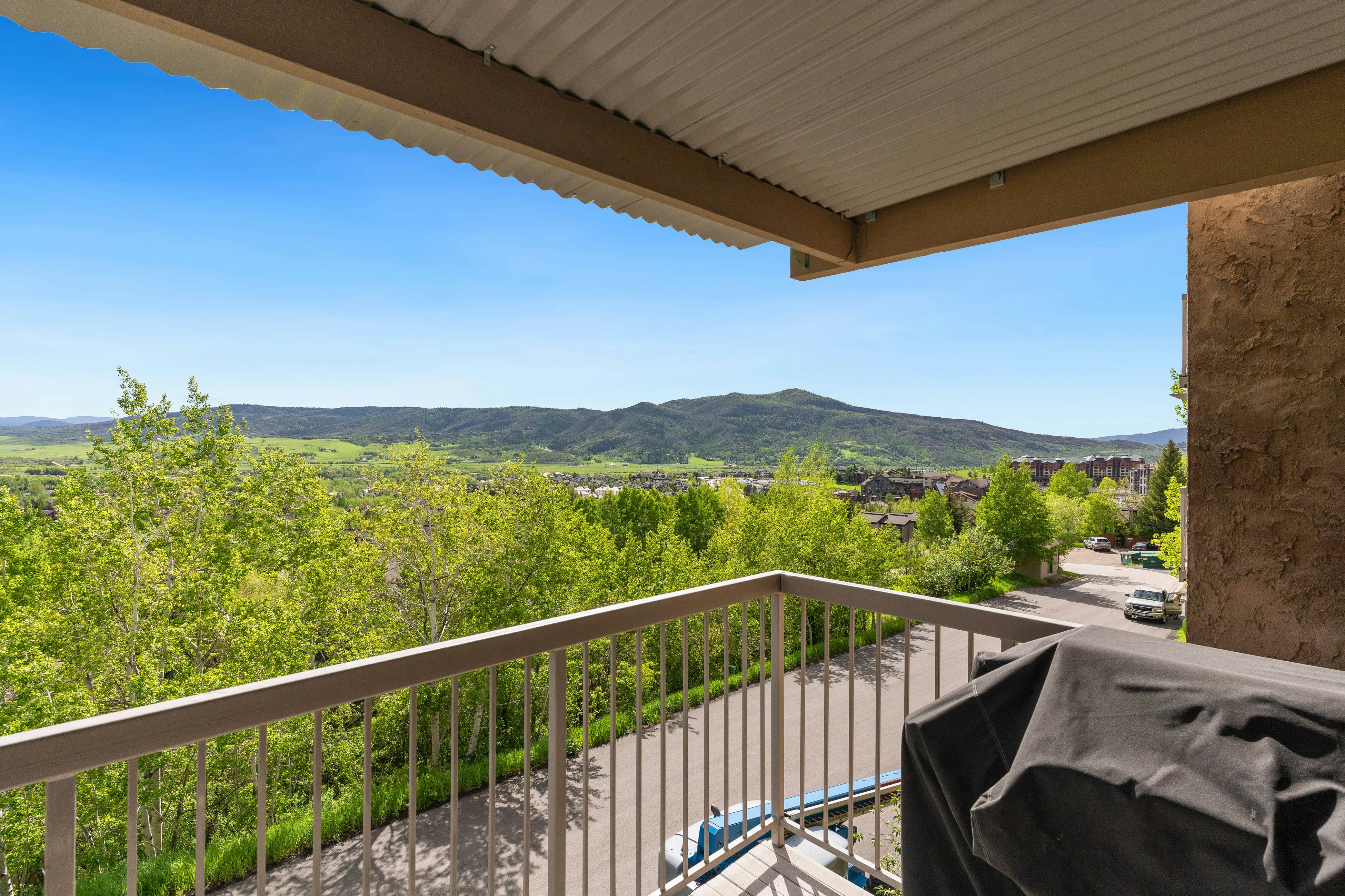Yampa View 203 2 BD Steamboat Springs, CO Vacation Rental Vacasa