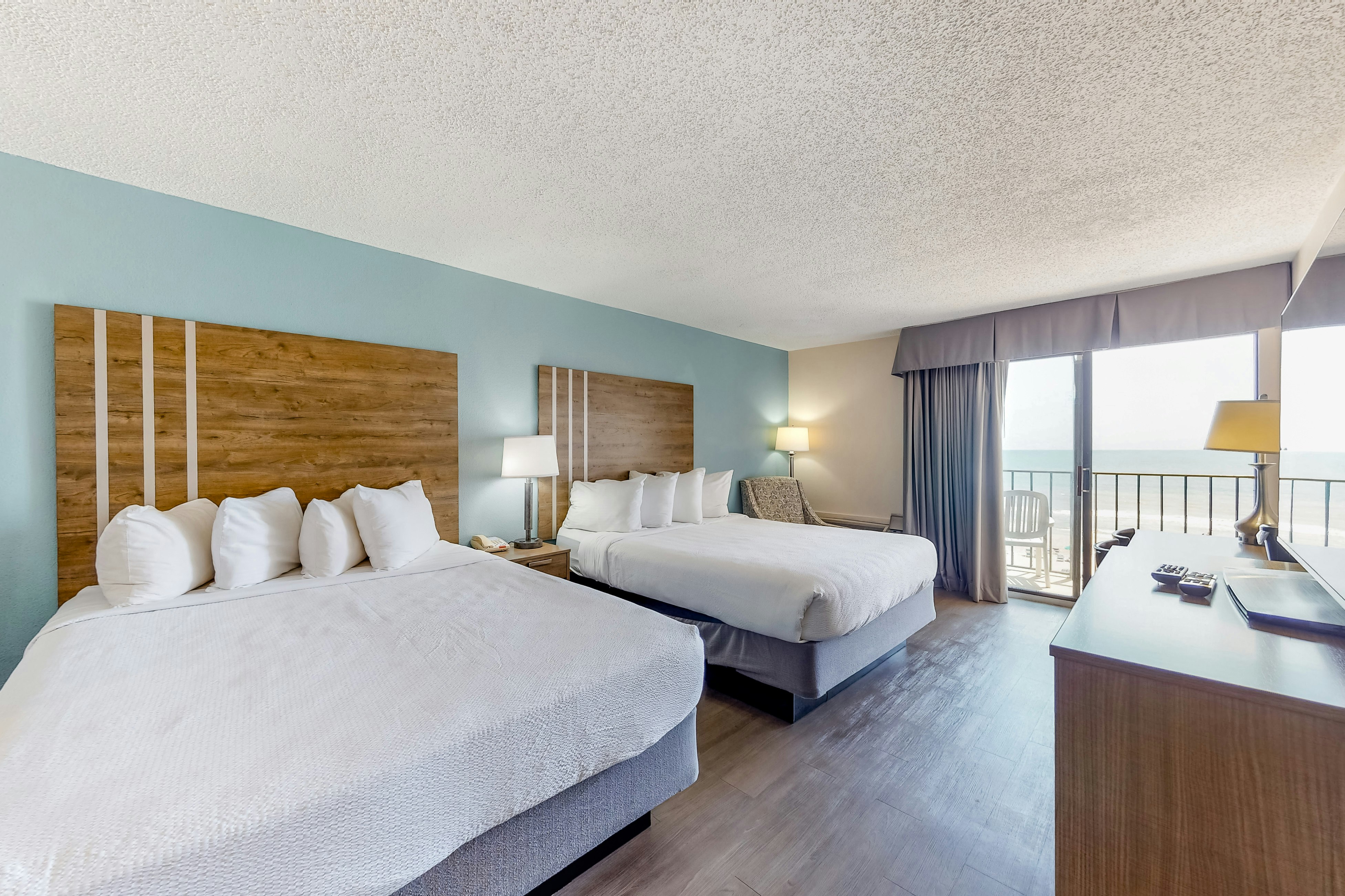 Carolinian Beach Resort 0404