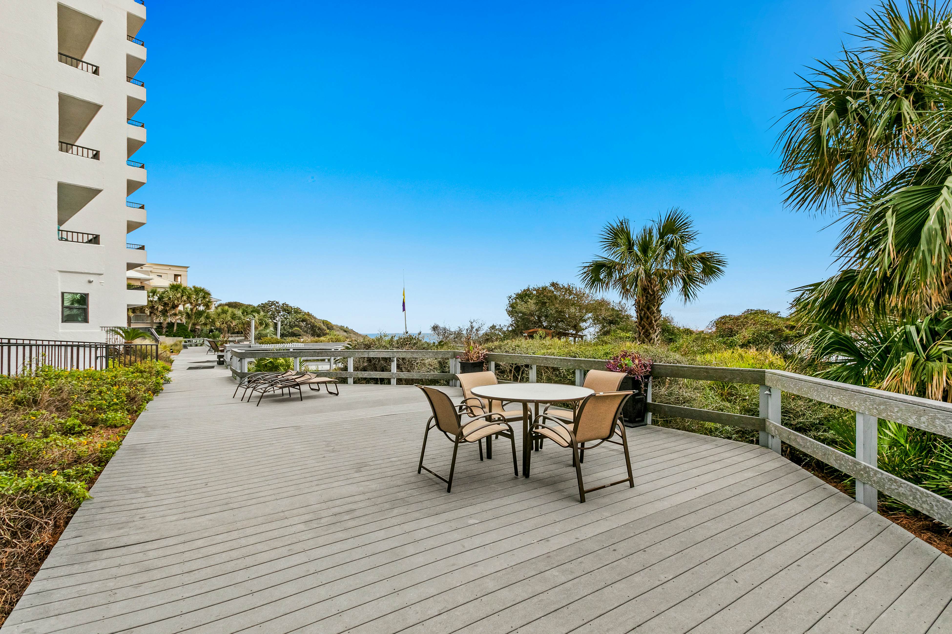 One Seagrove Place 1003