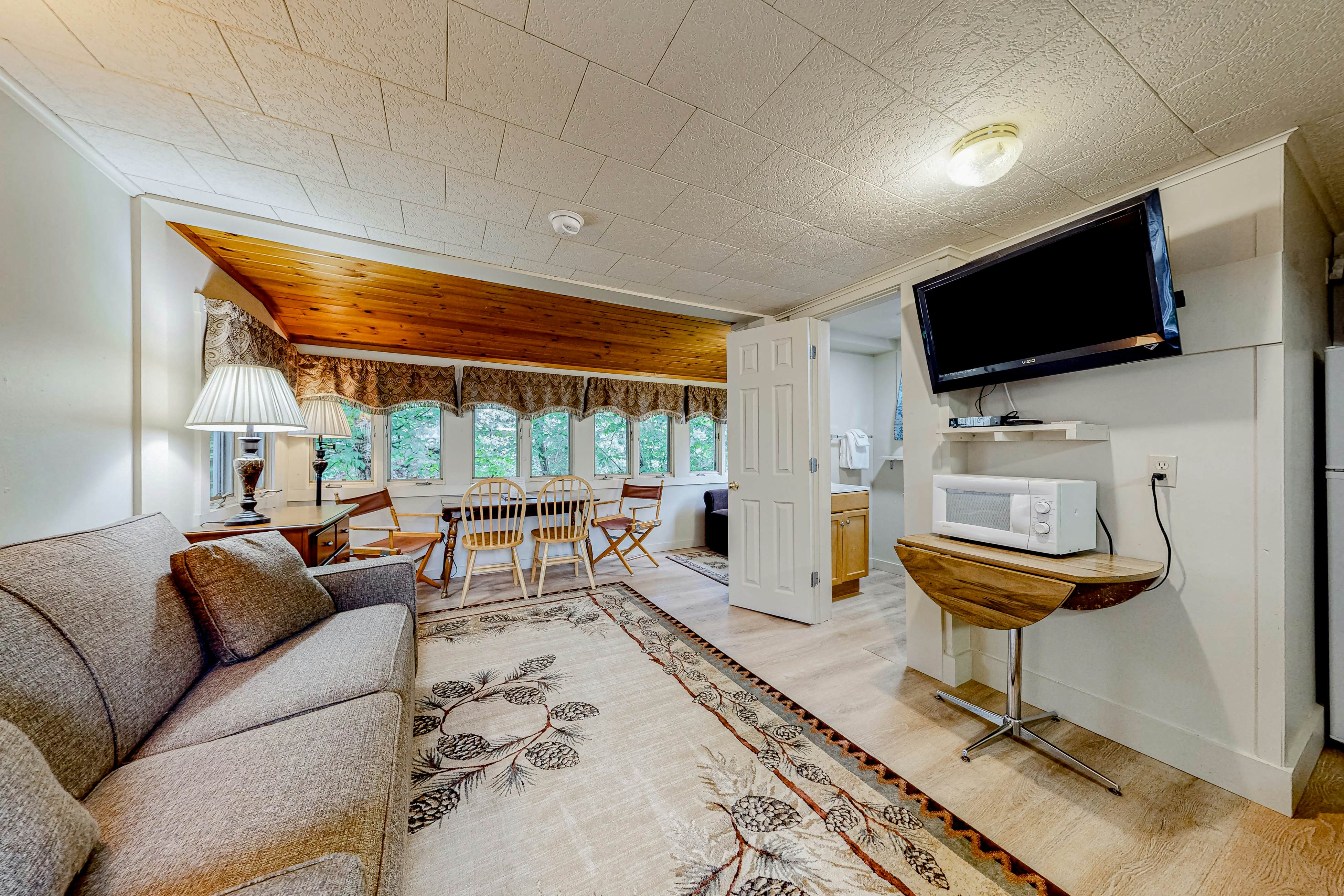 Riverbank Cabin C 1 BD Lincoln, NH Vacation Rental Vacasa