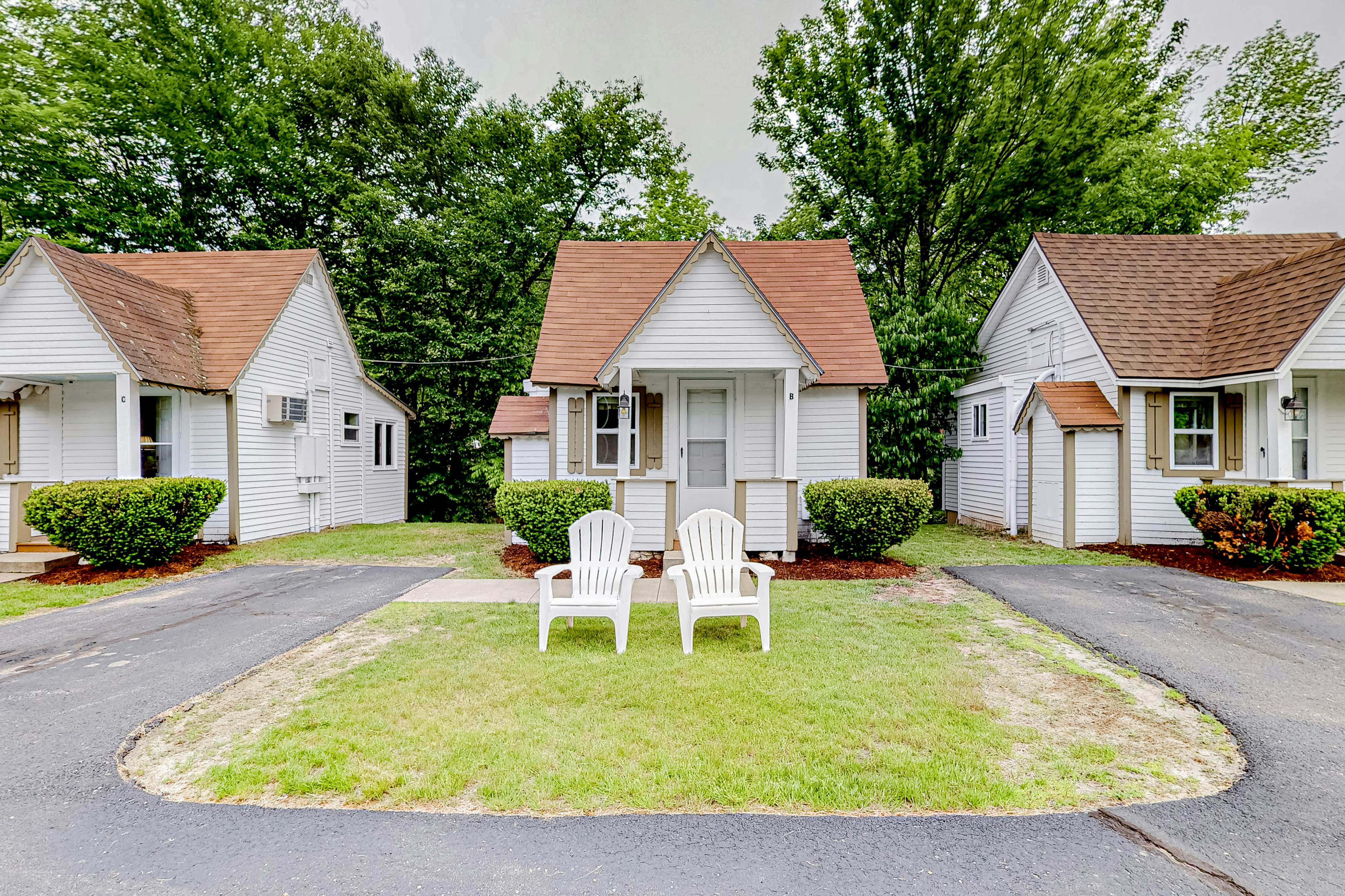 Riverbank Cabin B 0 BD Lincoln, NH Vacation Rental Vacasa