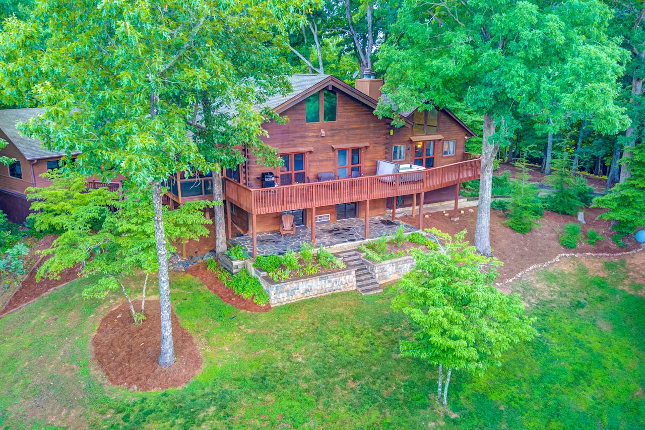 Treehouse Retreat 2 BD Jasper, GA Vacation Rental Vacasa