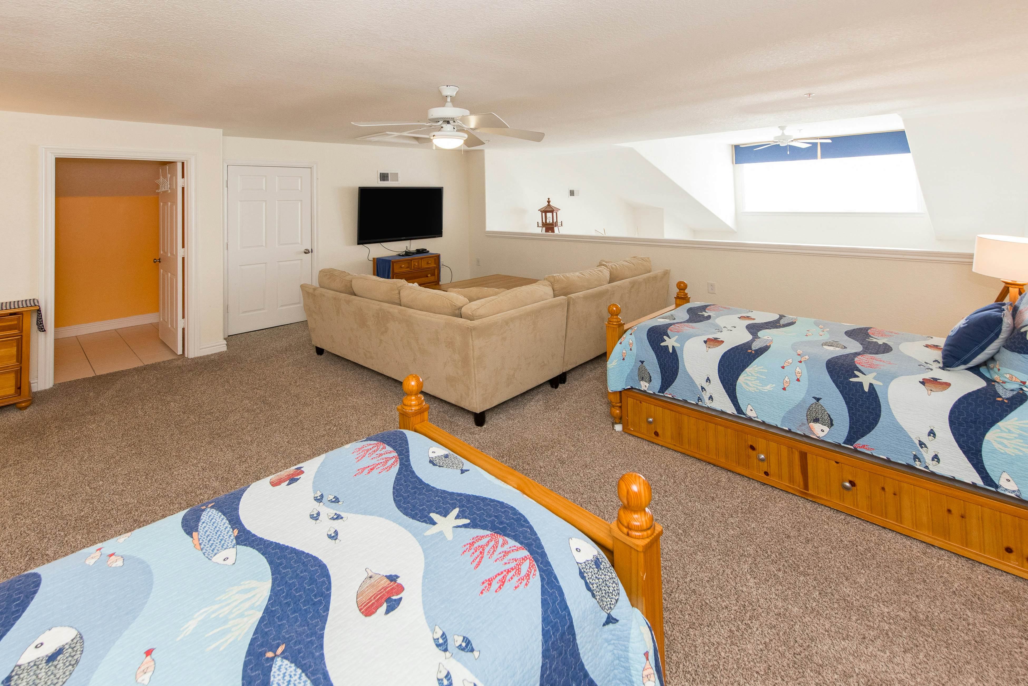 The Sandbridge Dunes - Captains' Quarters 408