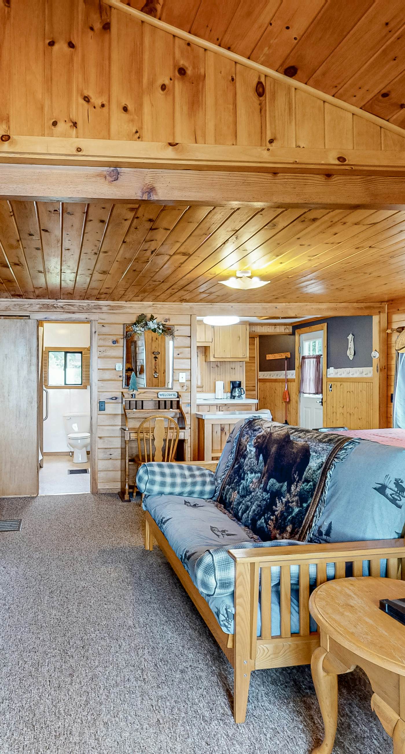 Lakefront Cabin #1