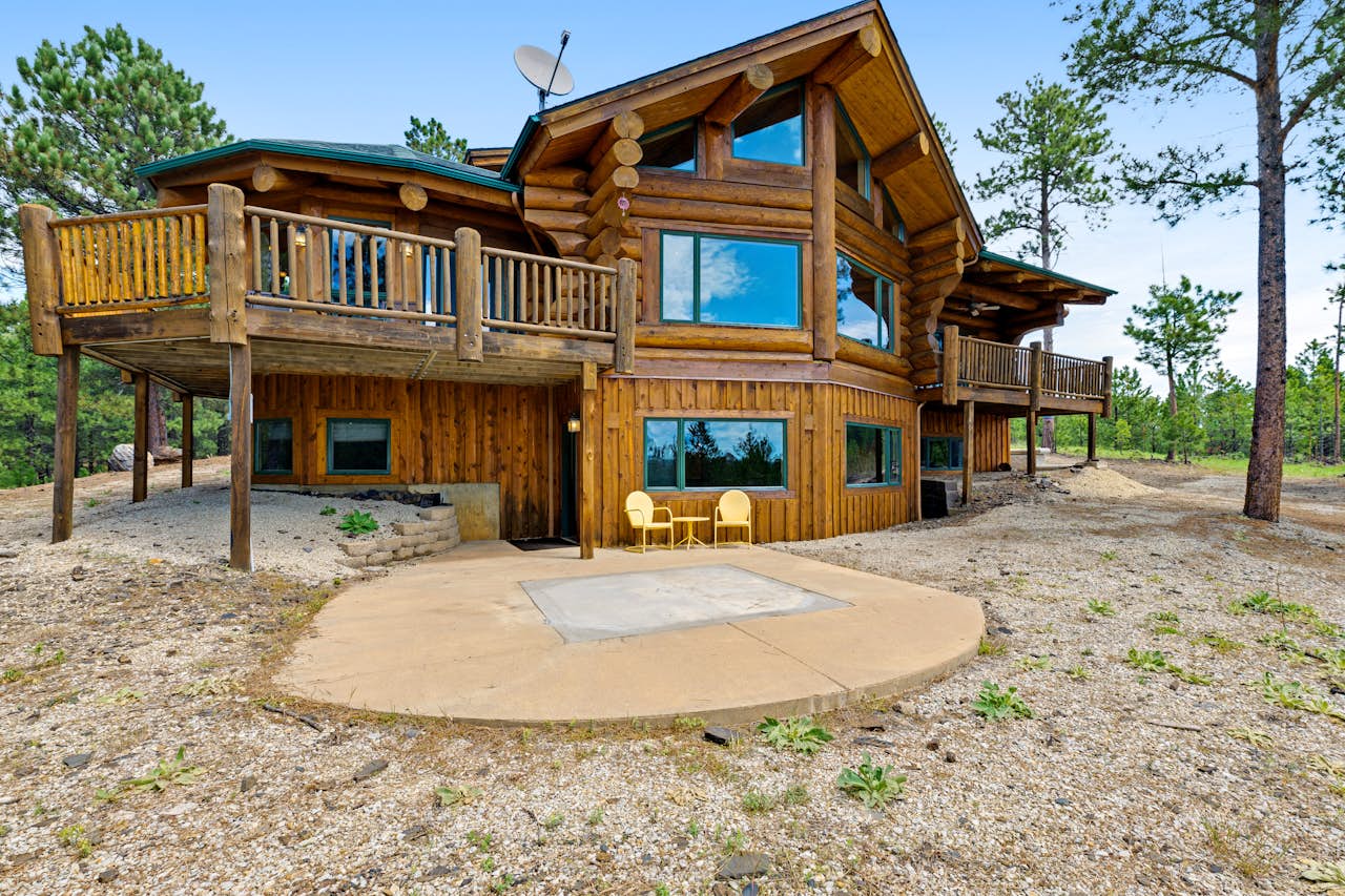 Lucky Strike Lodge 4 BD Nemo, SD Vacation Rental Vacasa