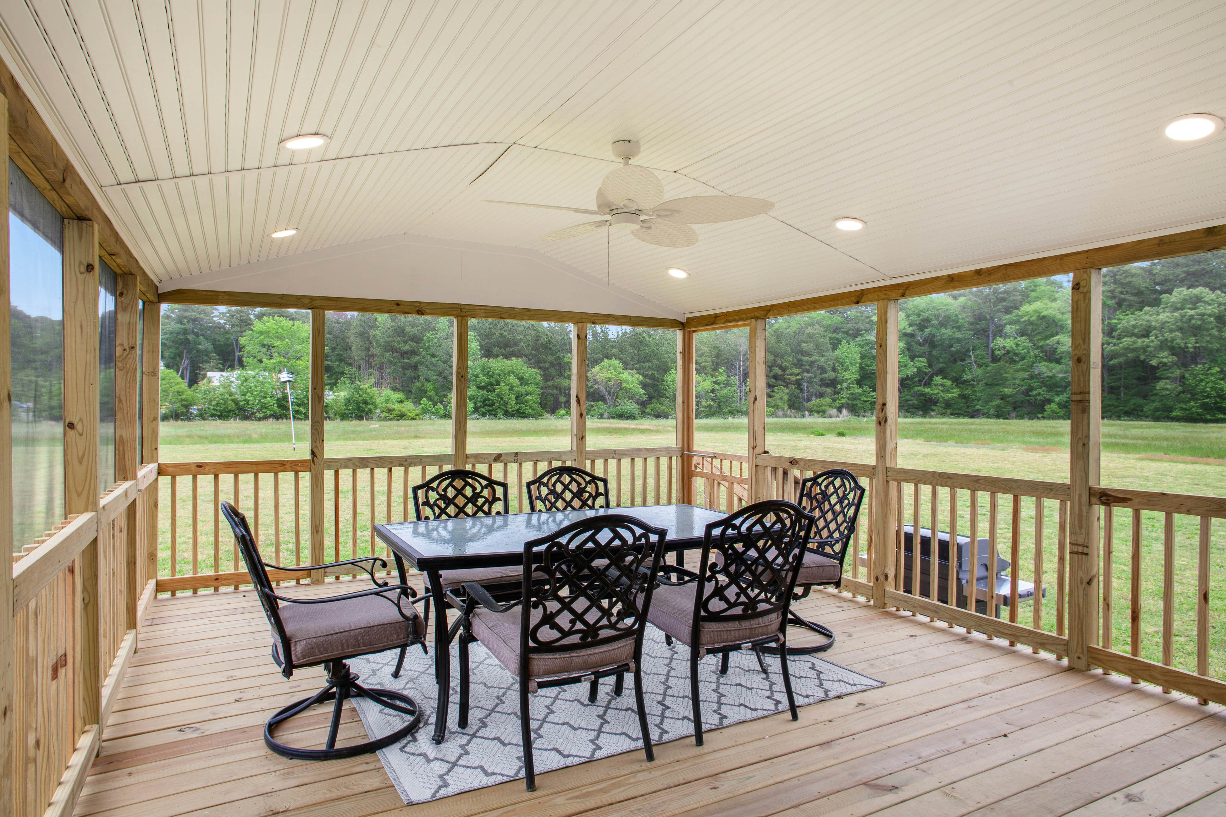 Frankford Farm House Ln 3 BD Frankford, DE Vacation Rental Vacasa