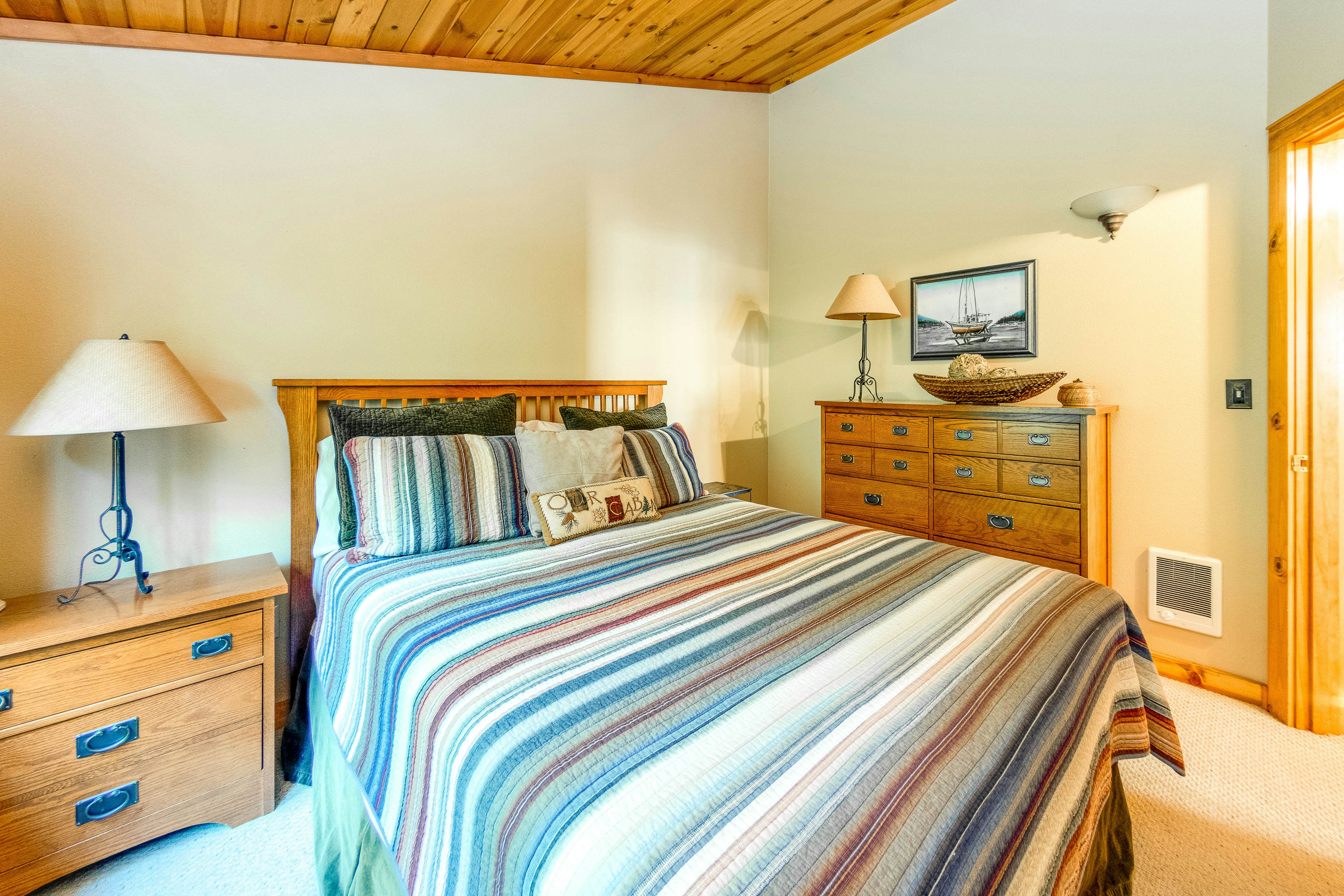 Cozy Cabin - MCA 1356