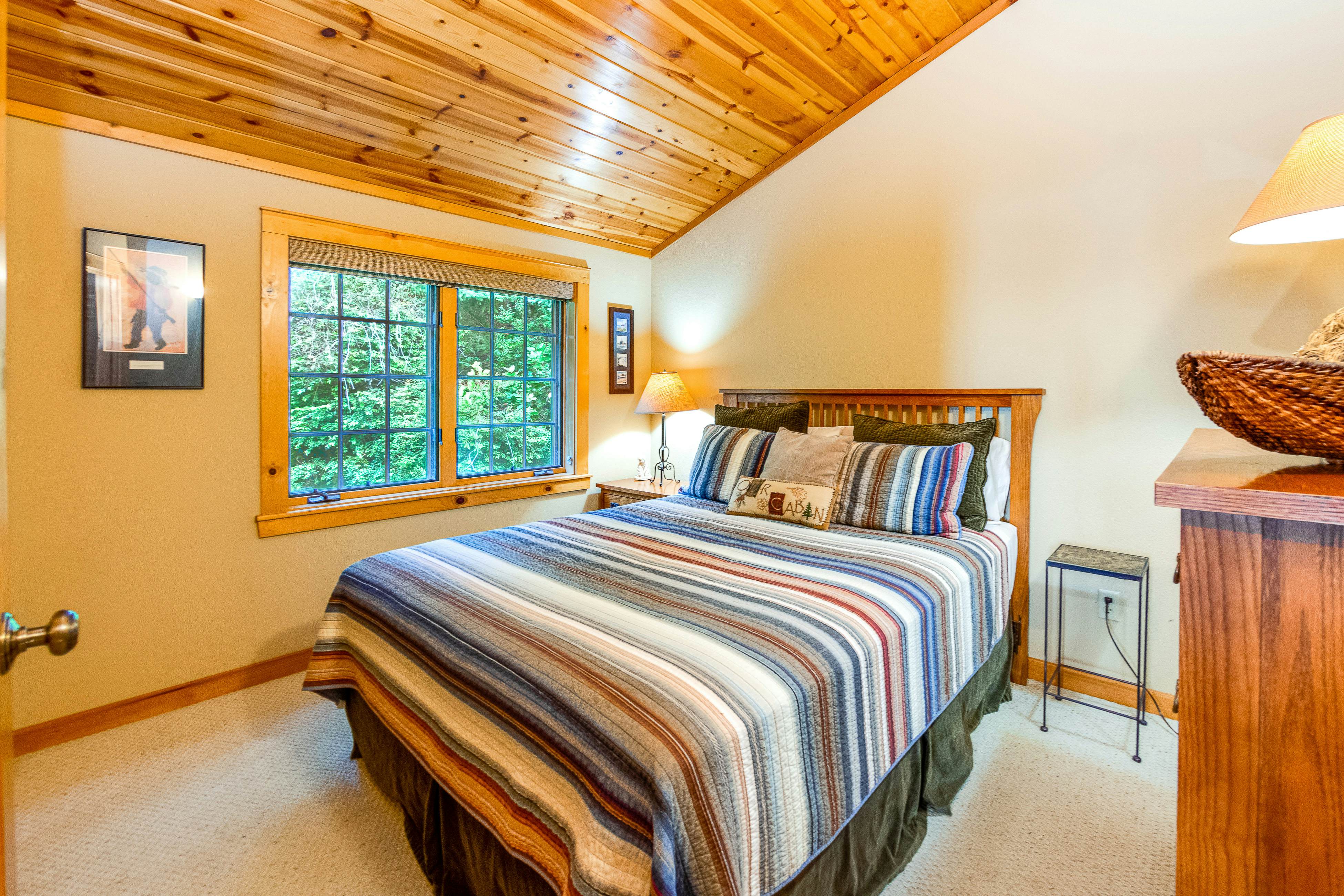 Cozy Cabin - MCA 1356