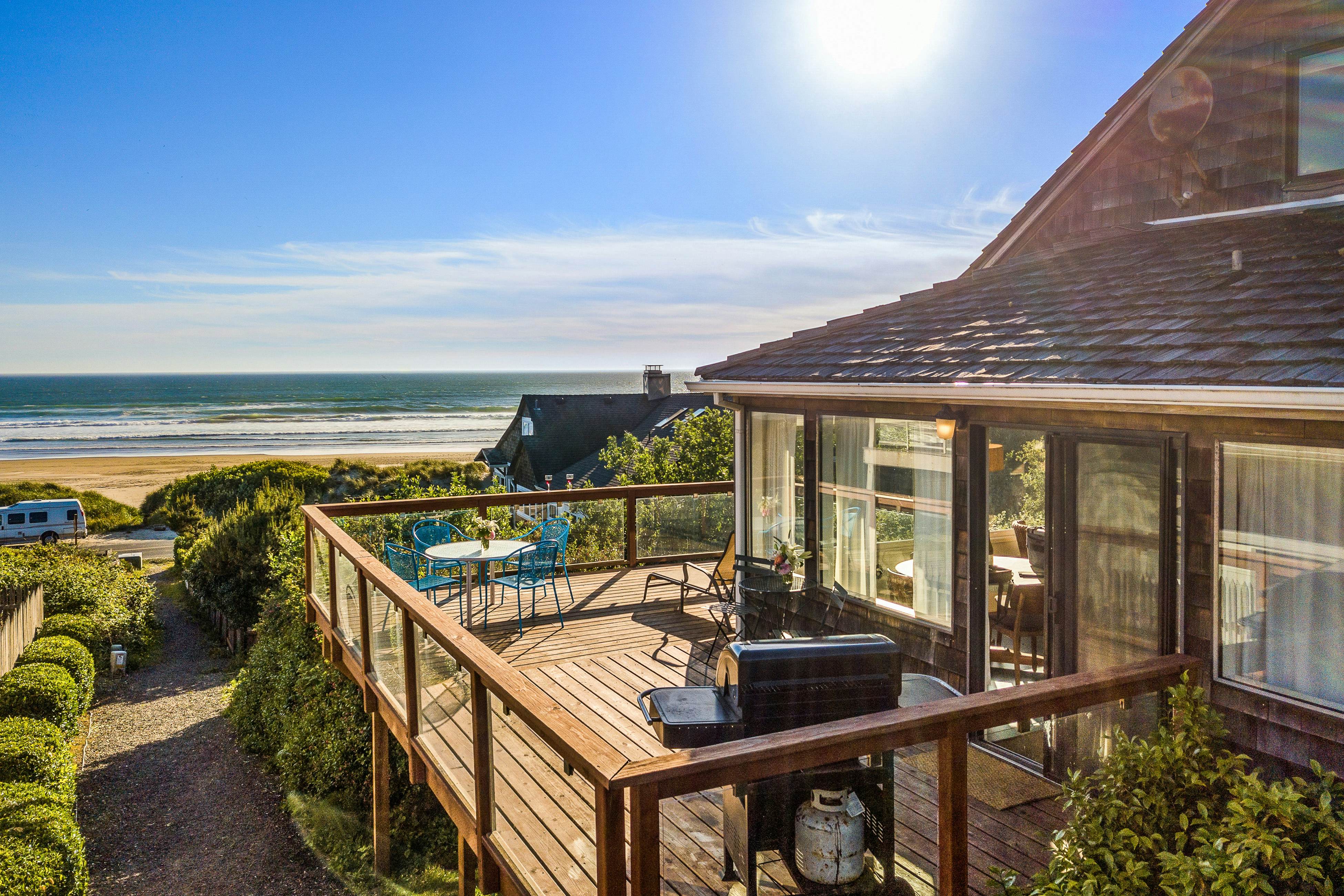 Beach House 3 BD Manzanita, OR Vacation Rental Vacasa