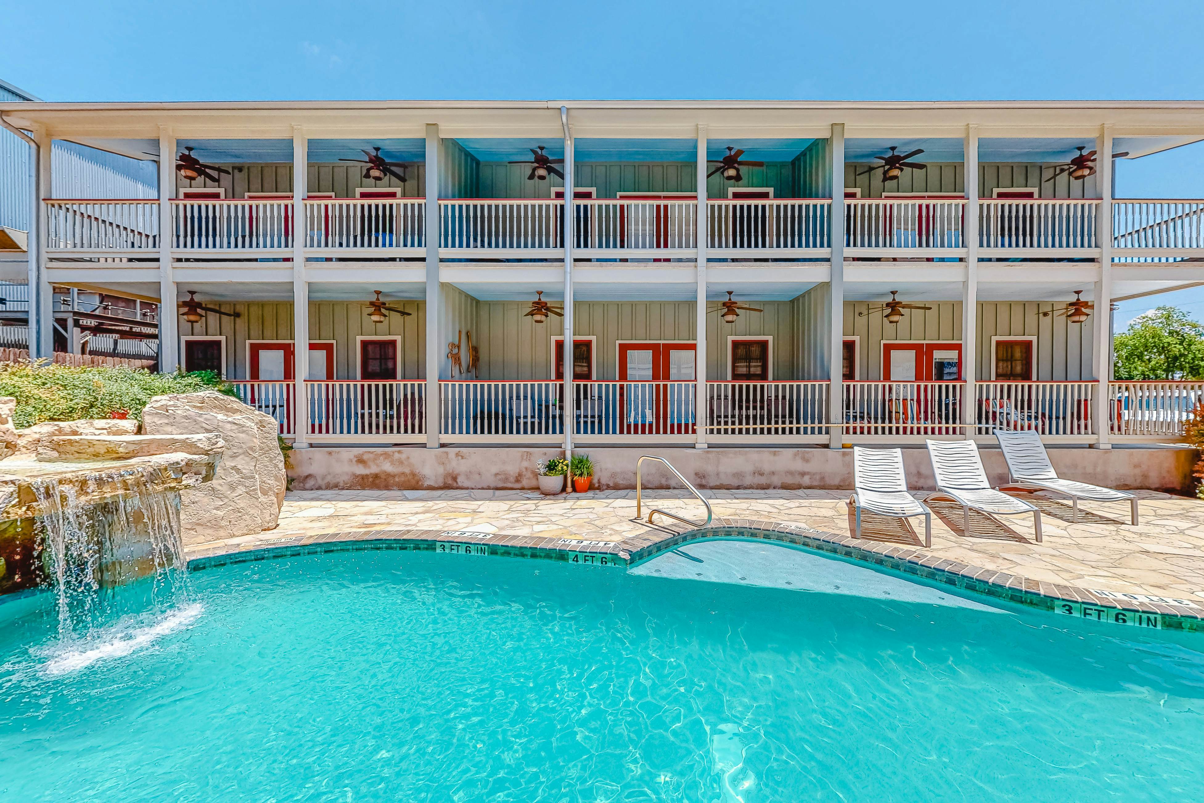 New Braunfels Vacation Rentals, Riverfront Rentals, Cabins Vacasa