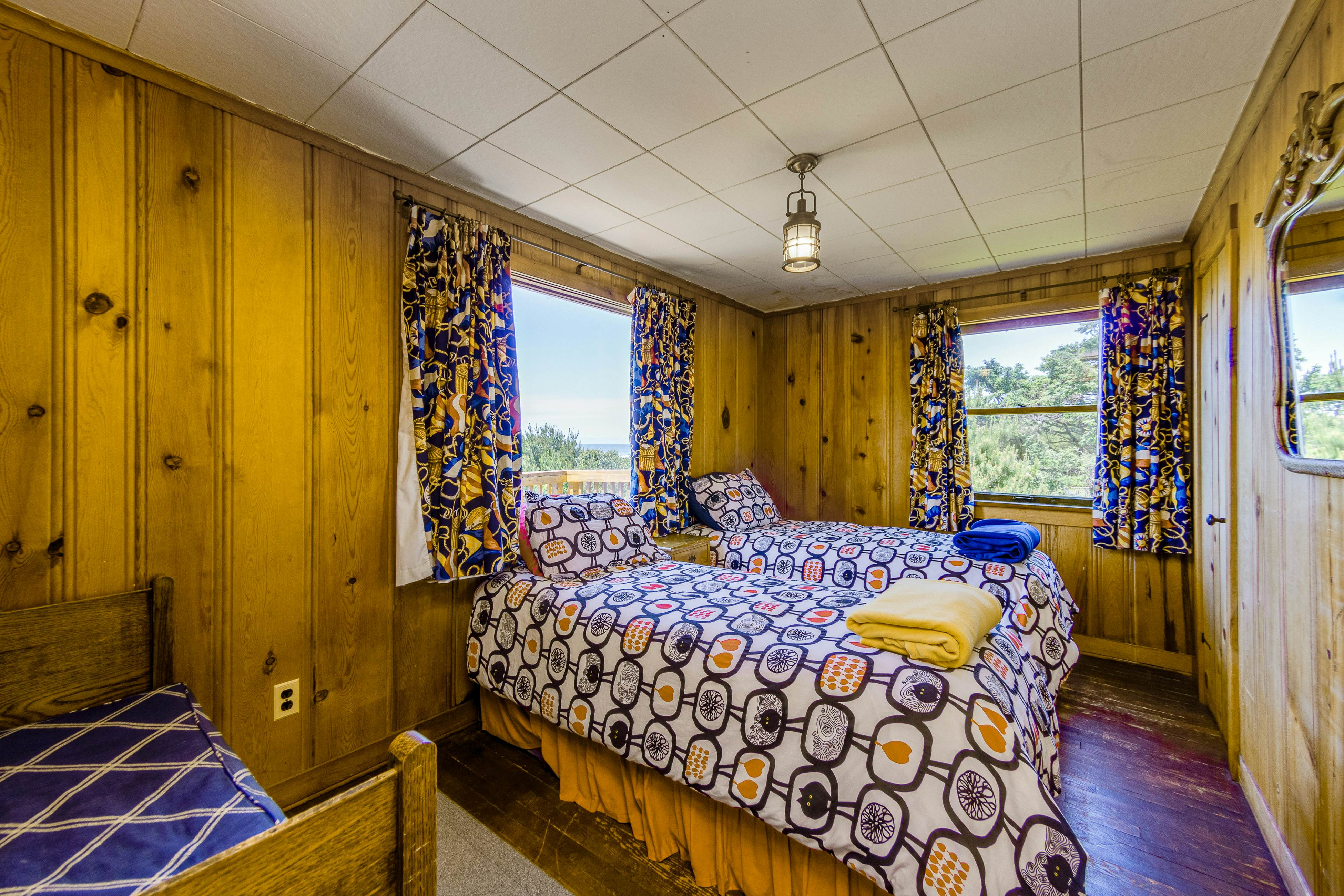 McKinnon's Beach House 4 BD Rockaway Beach, OR Vacation Rental Vacasa