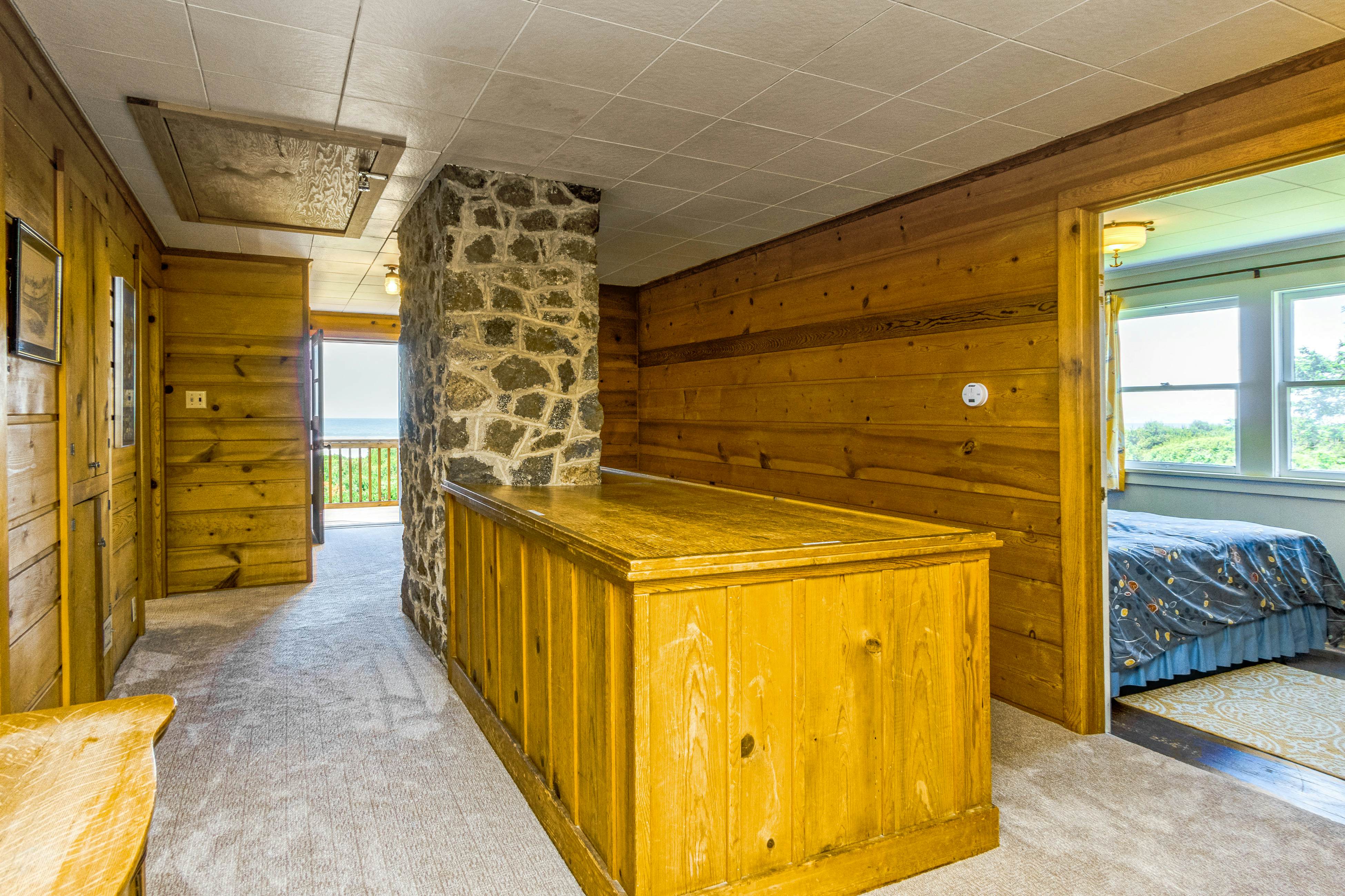 McKinnon's Beach House 4 BD Rockaway Beach, OR Vacation Rental Vacasa