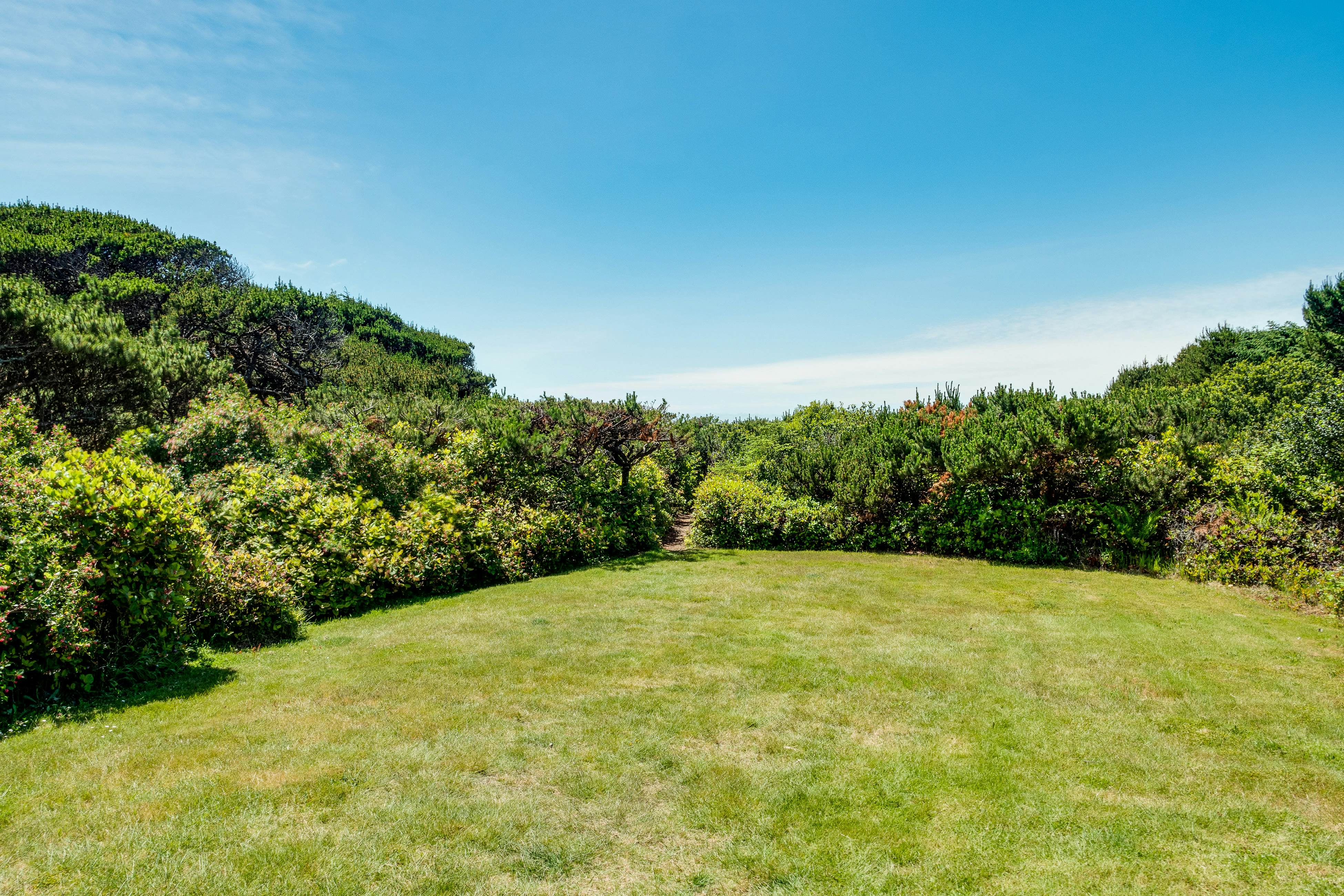 McKinnon's Beach House 4 BD Rockaway Beach, OR Vacation Rental Vacasa
