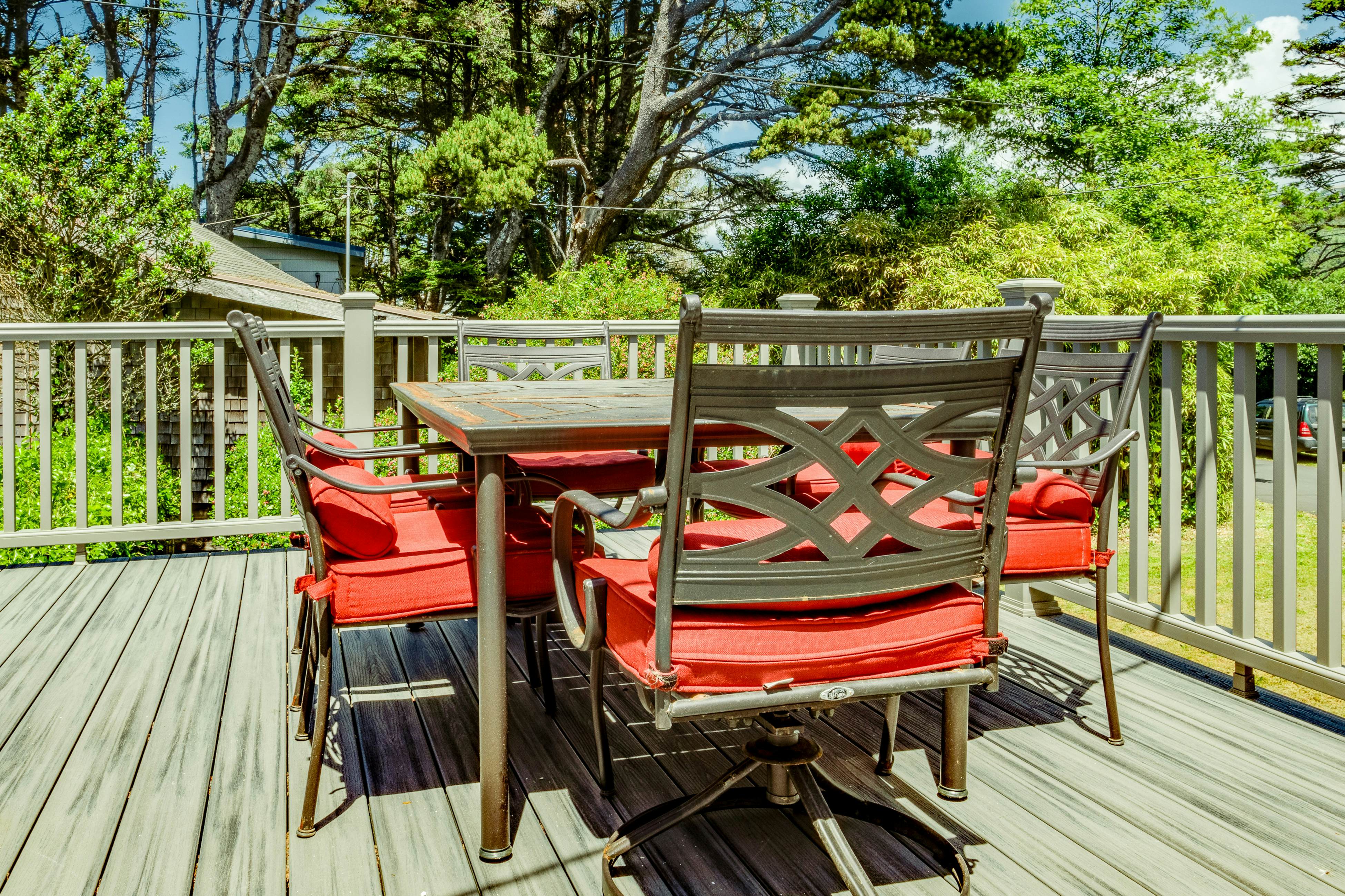 McKinnon's Beach House 4 BD Rockaway Beach, OR Vacation Rental Vacasa