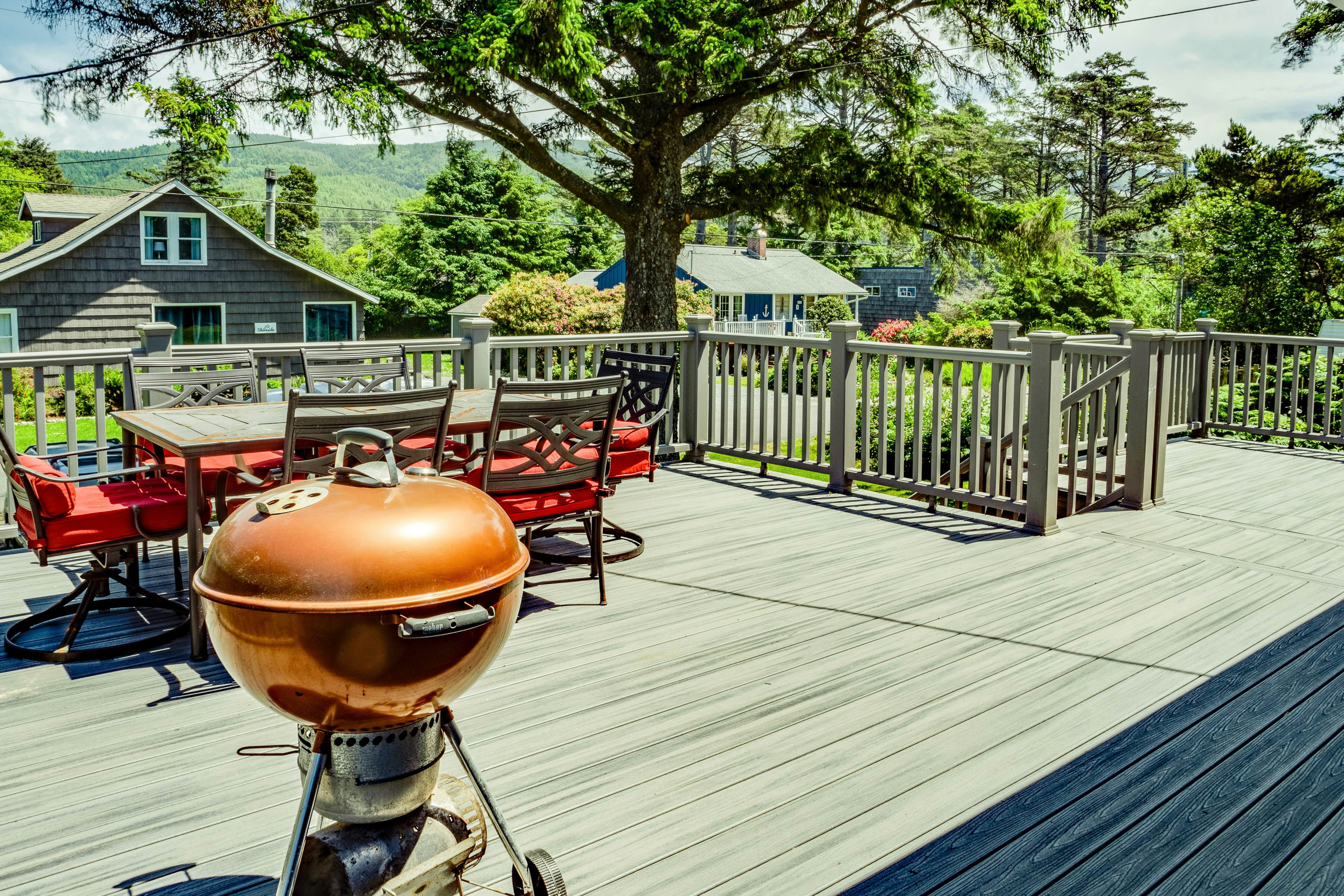 McKinnon's Beach House 4 BD Rockaway Beach, OR Vacation Rental Vacasa