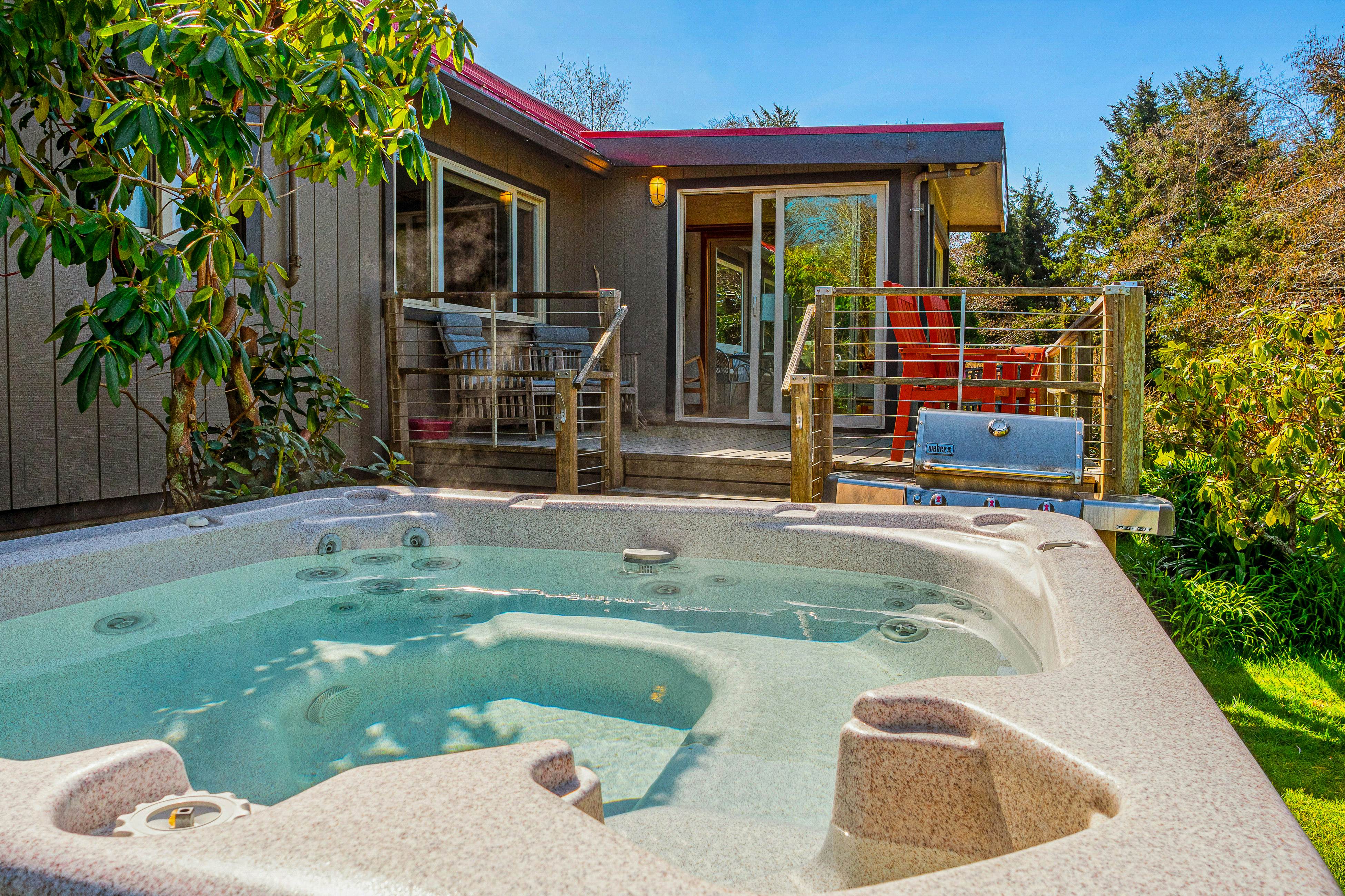 Nehalem Nirvana 3 BD Rockaway Beach, OR Vacation Rental Vacasa
