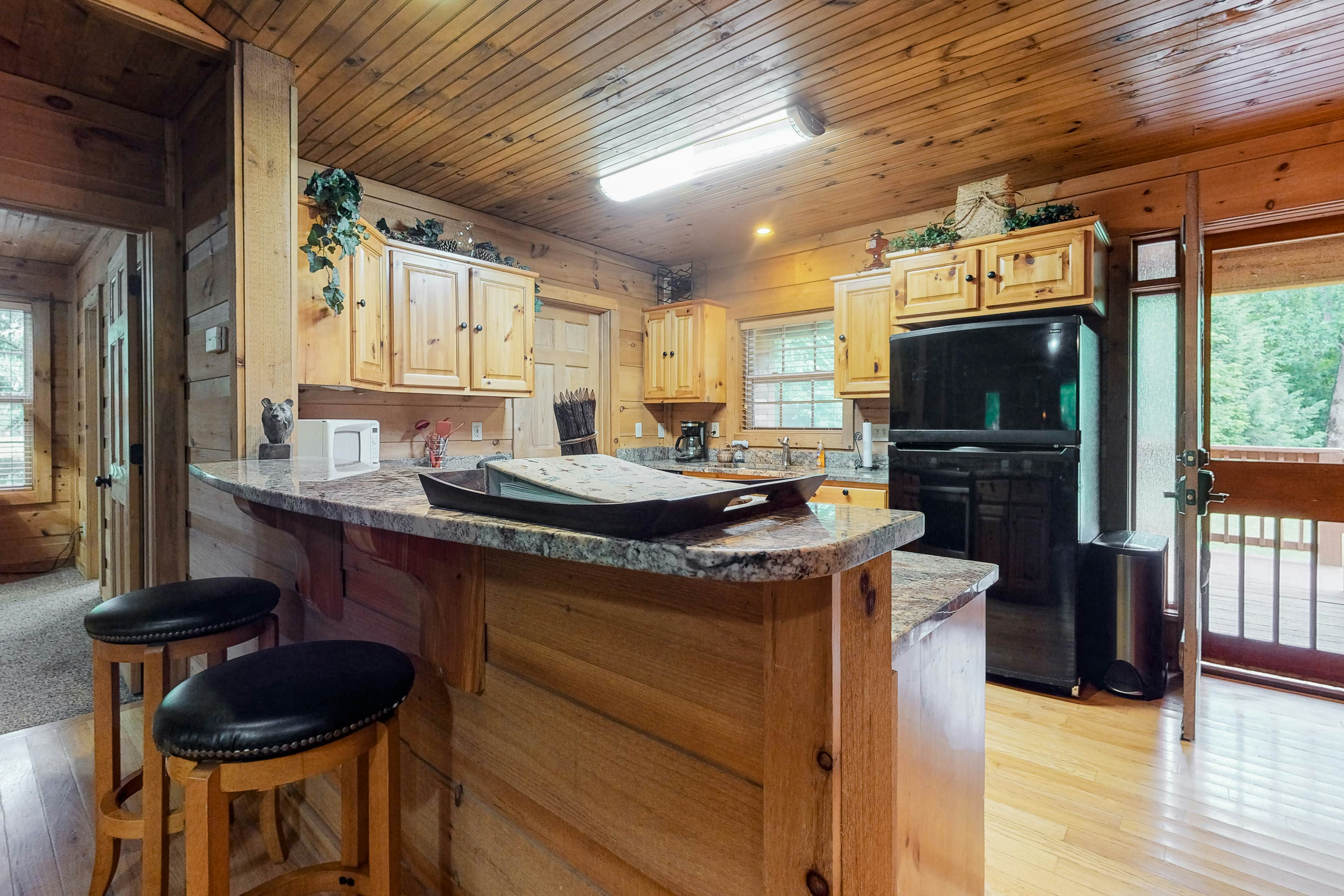 Waters Edge Cabin 3 BD Townsend, TN Vacation Rental Vacasa