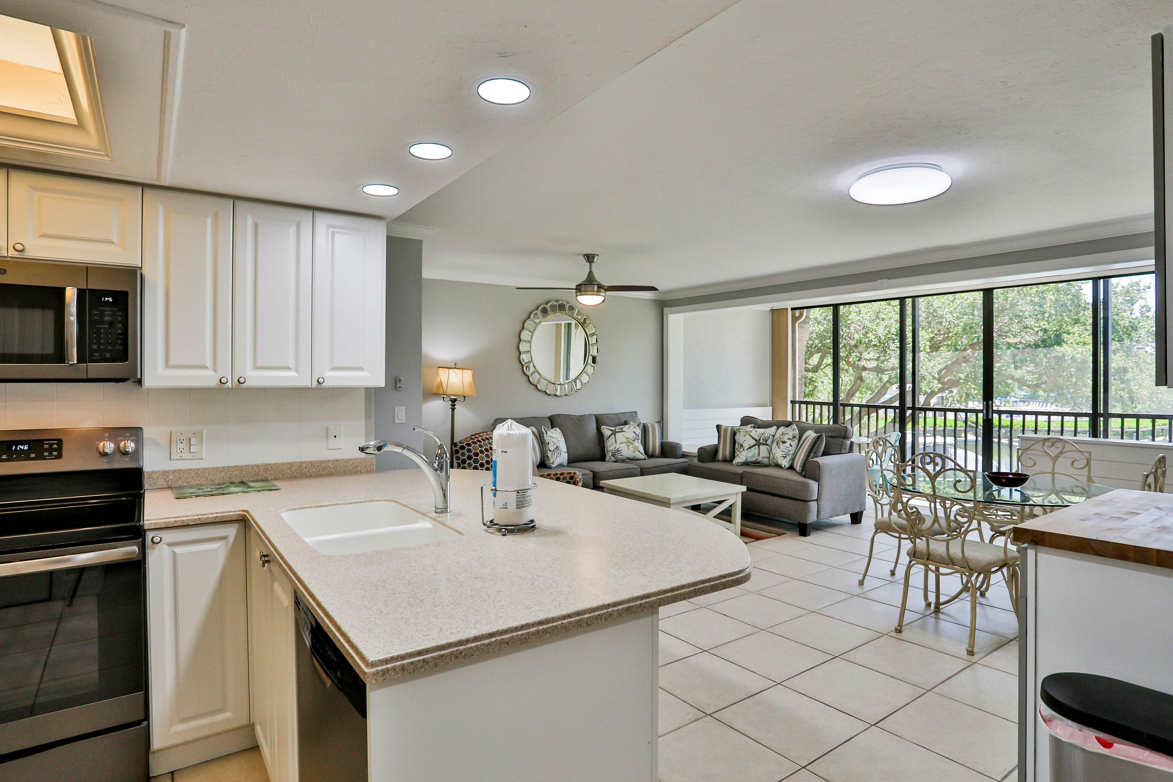 Midnight Cove II 823 2 BD Siesta Key, FL Vacation Rental Vacasa