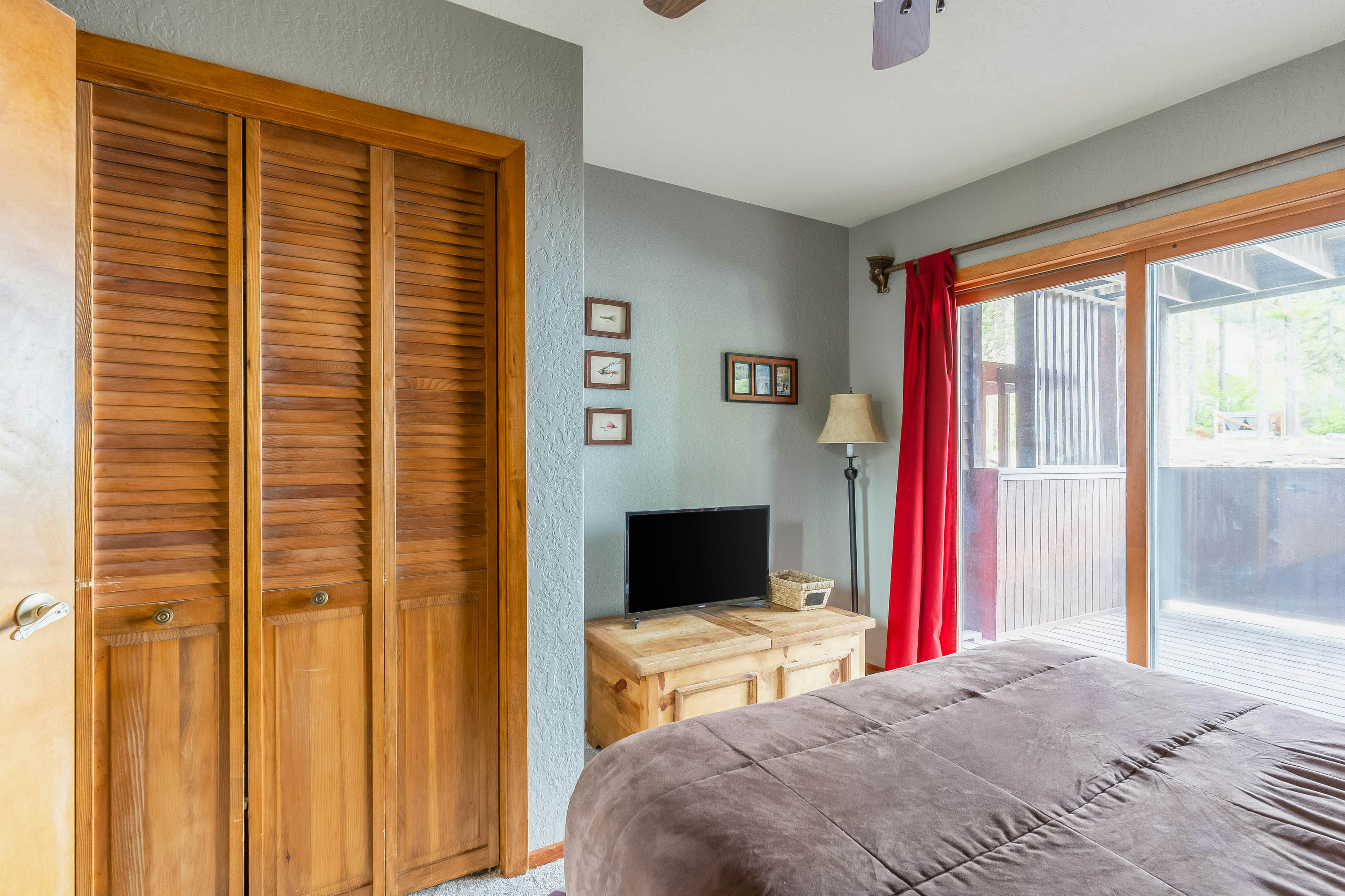 Big Mountain Getaway with Trail/Slope Access